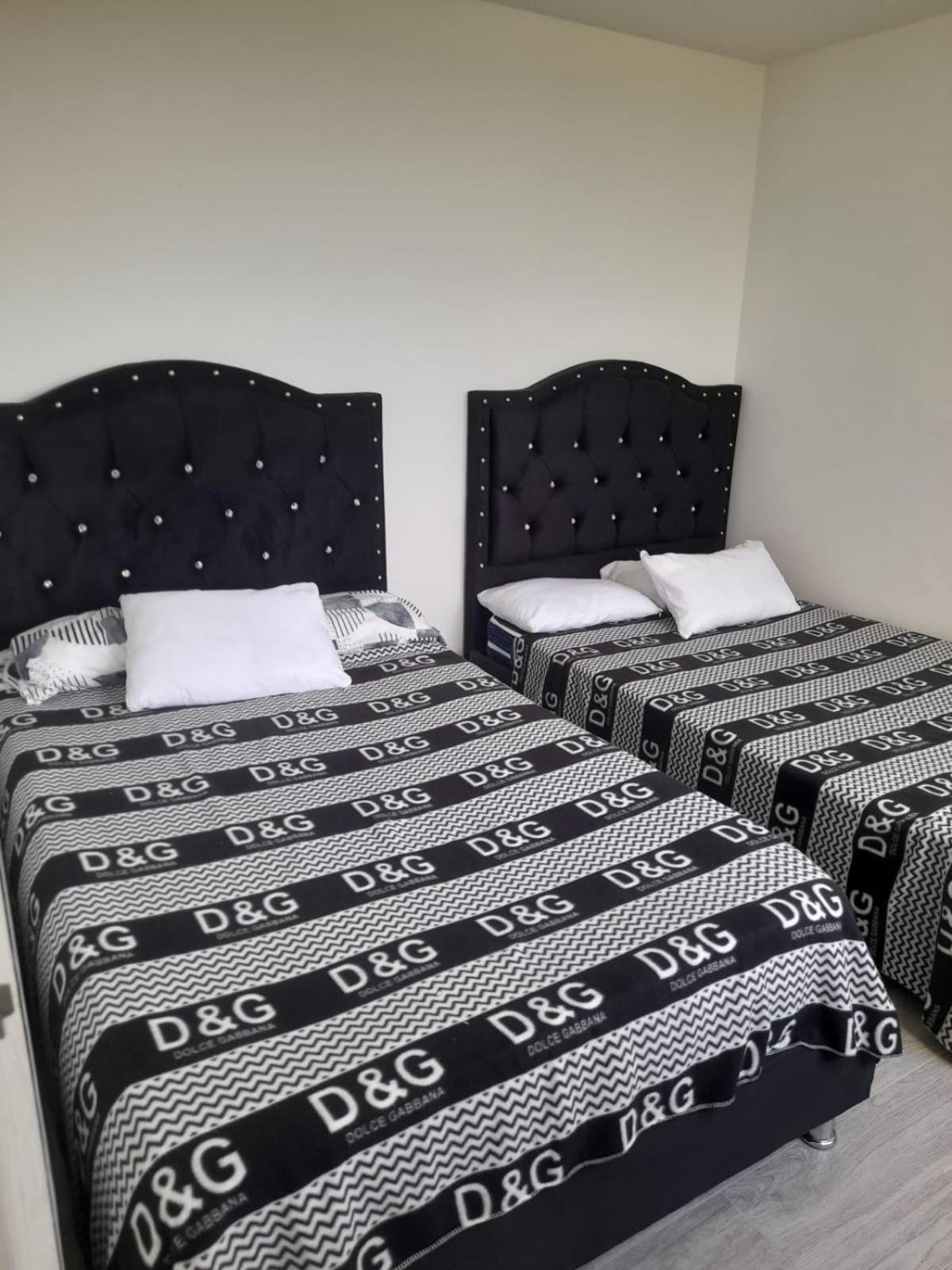 APARTAMENTO COMODO Y ELEGANTE EN RICAURTE CUNDINAMARCA a