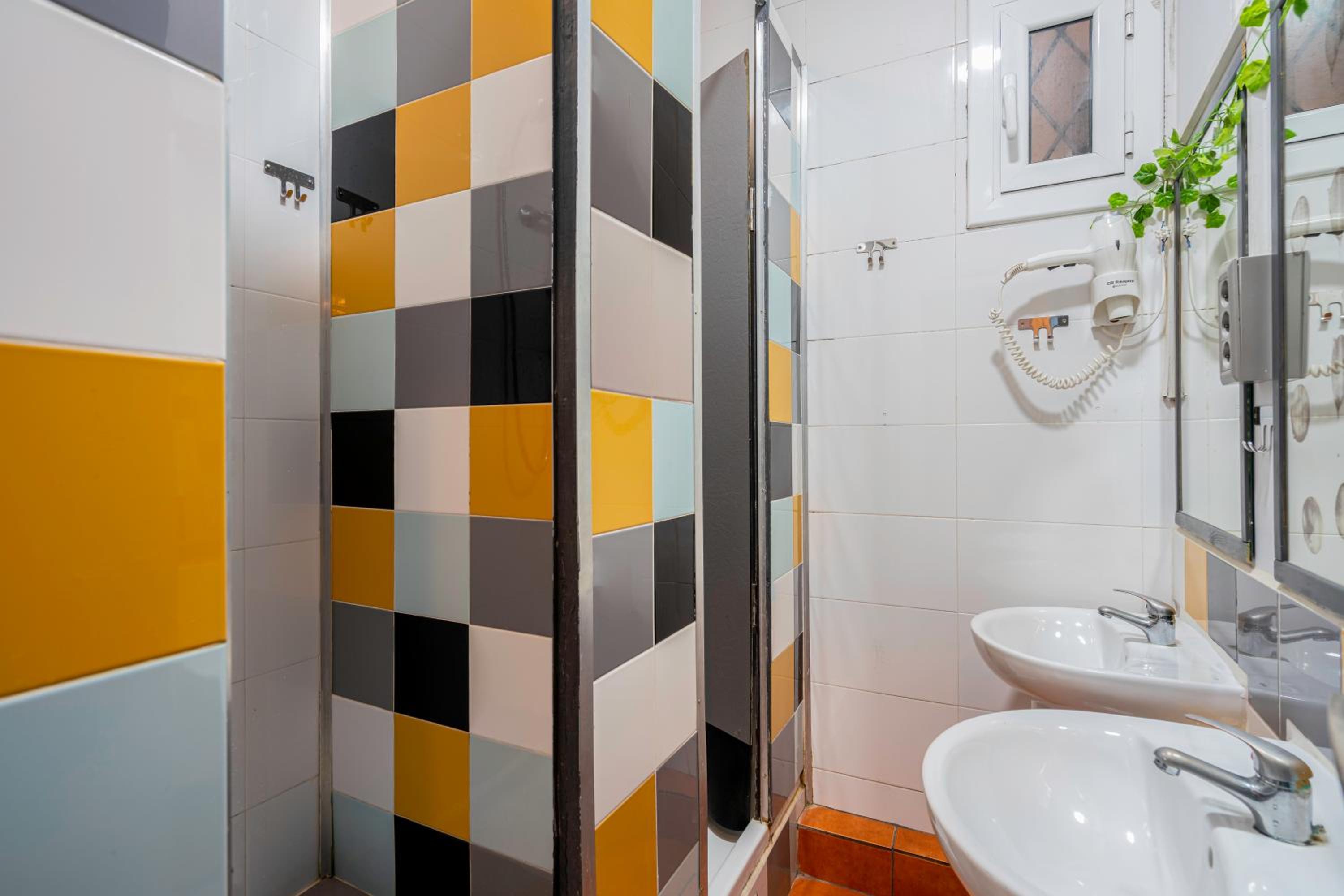 Casa Barcelo Hostel Barcelona
