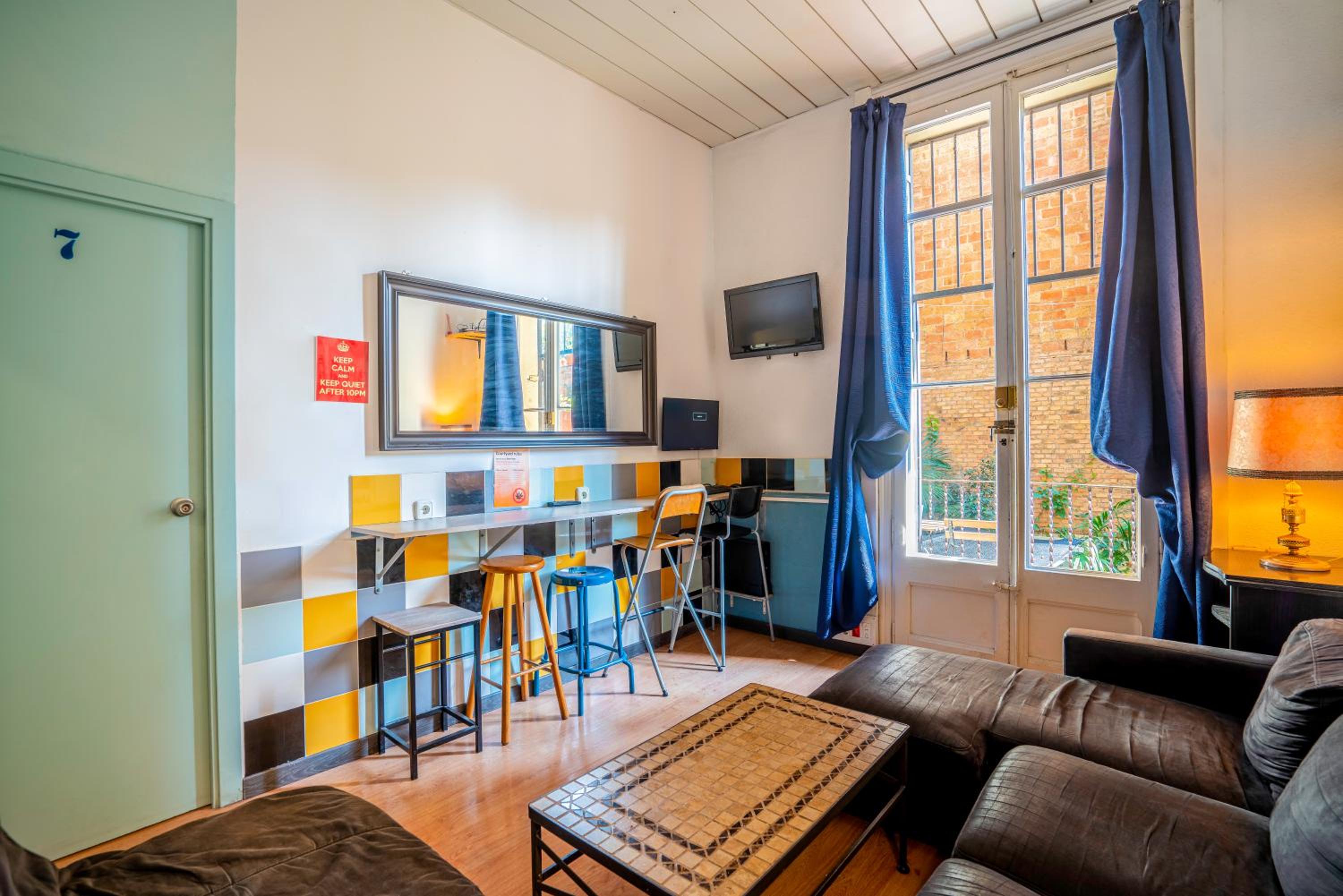 Casa Barcelo Hostel Barcelona