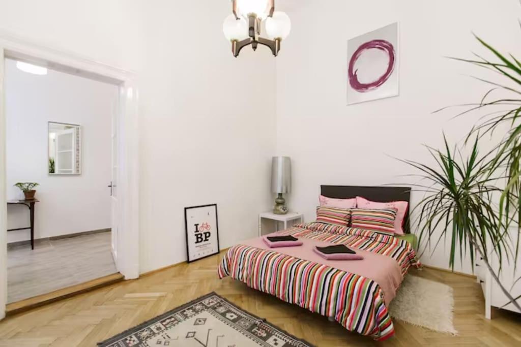 Central apartment Király street