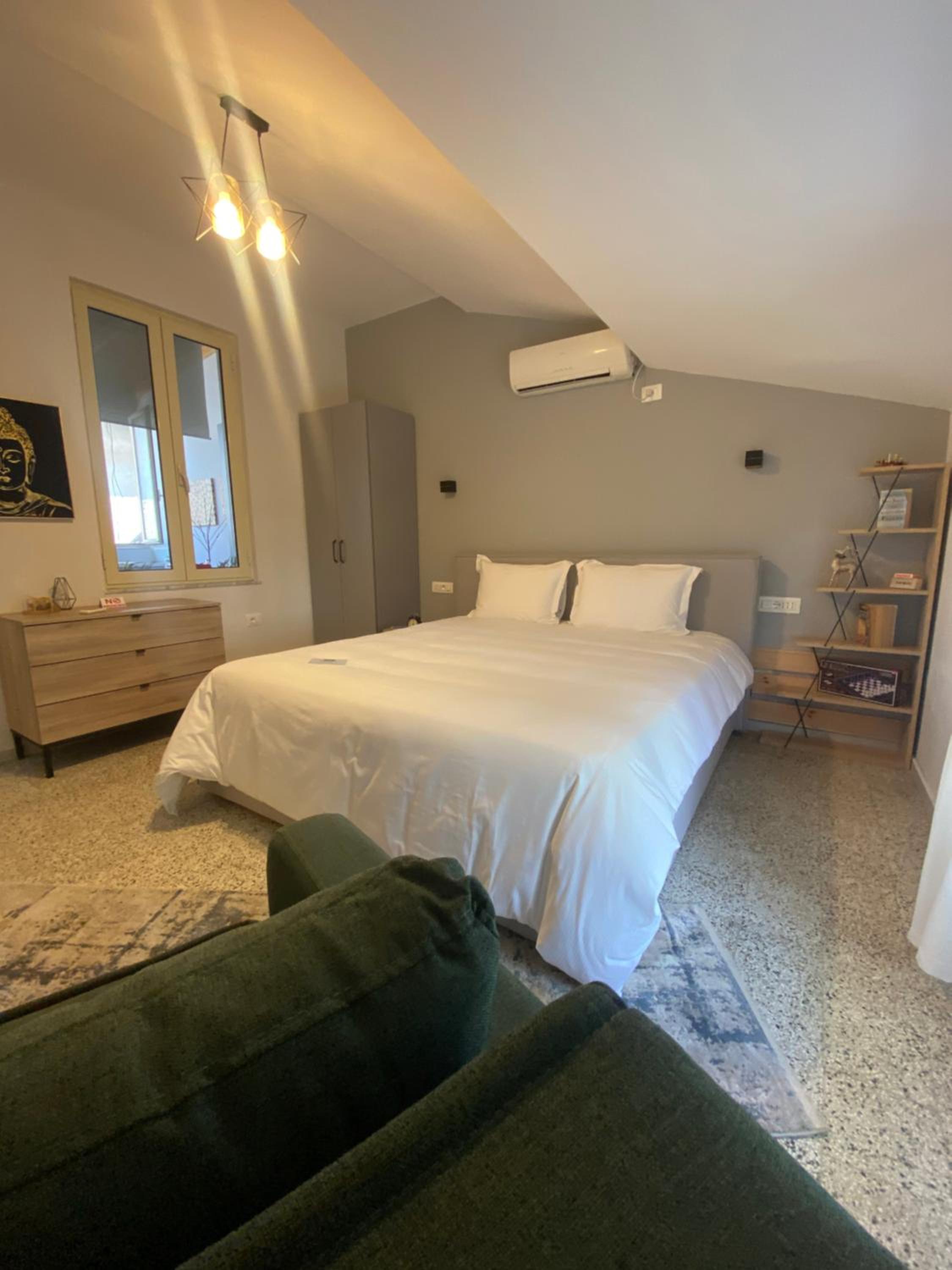 Jonexh Apartments