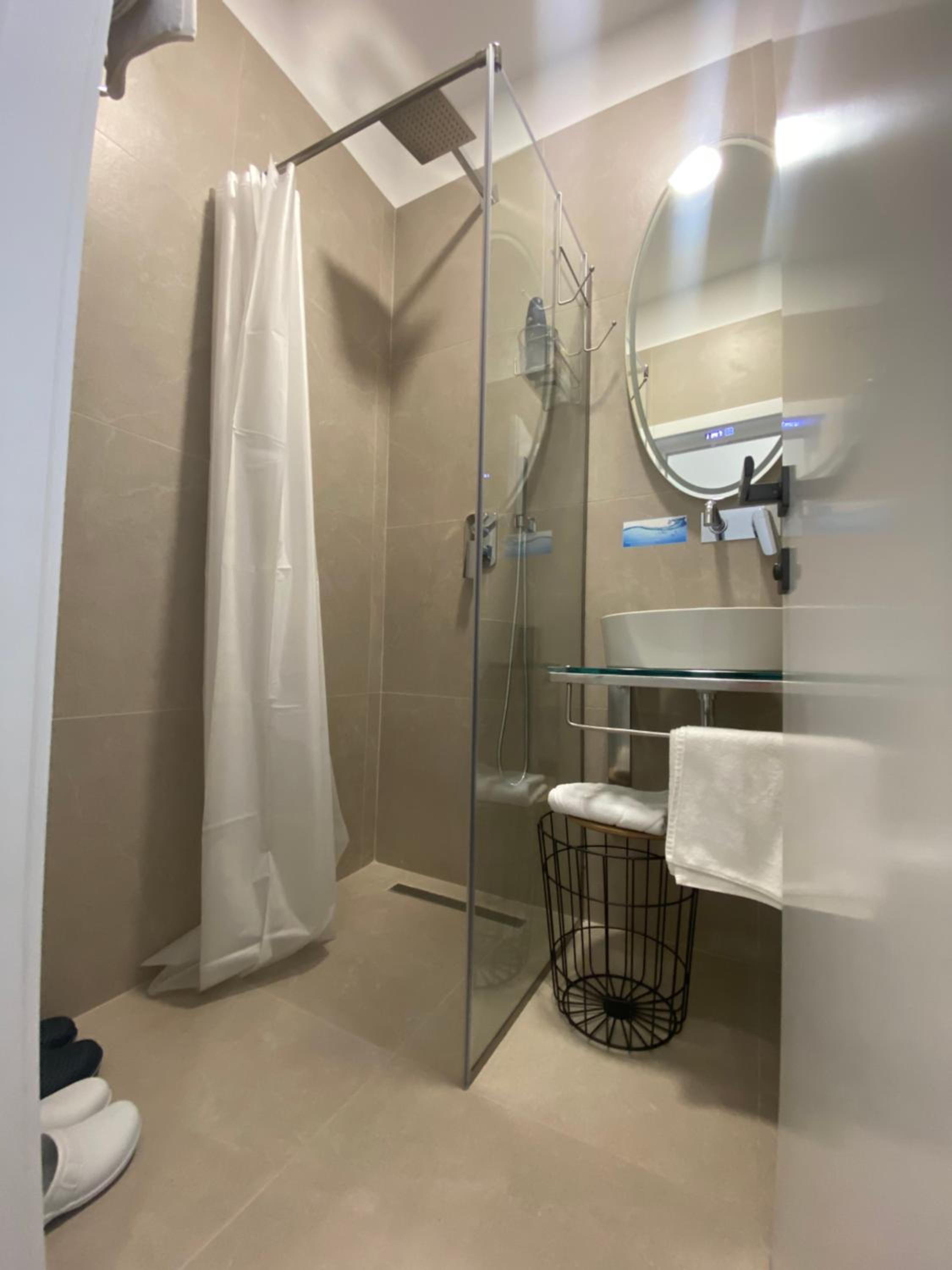 Jonexh Apartments
