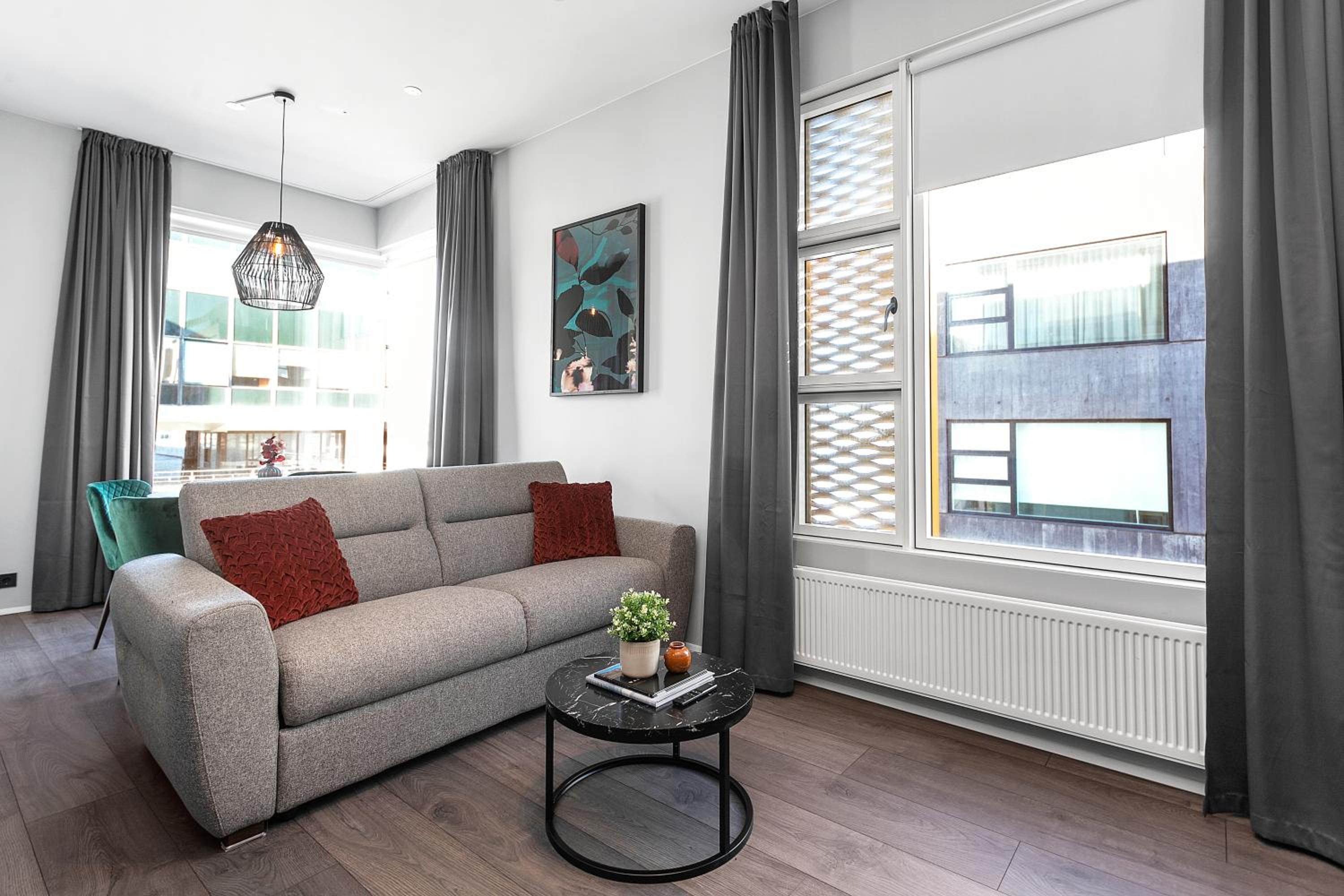 Modern Downtown Apartment - Harbour View view 2
