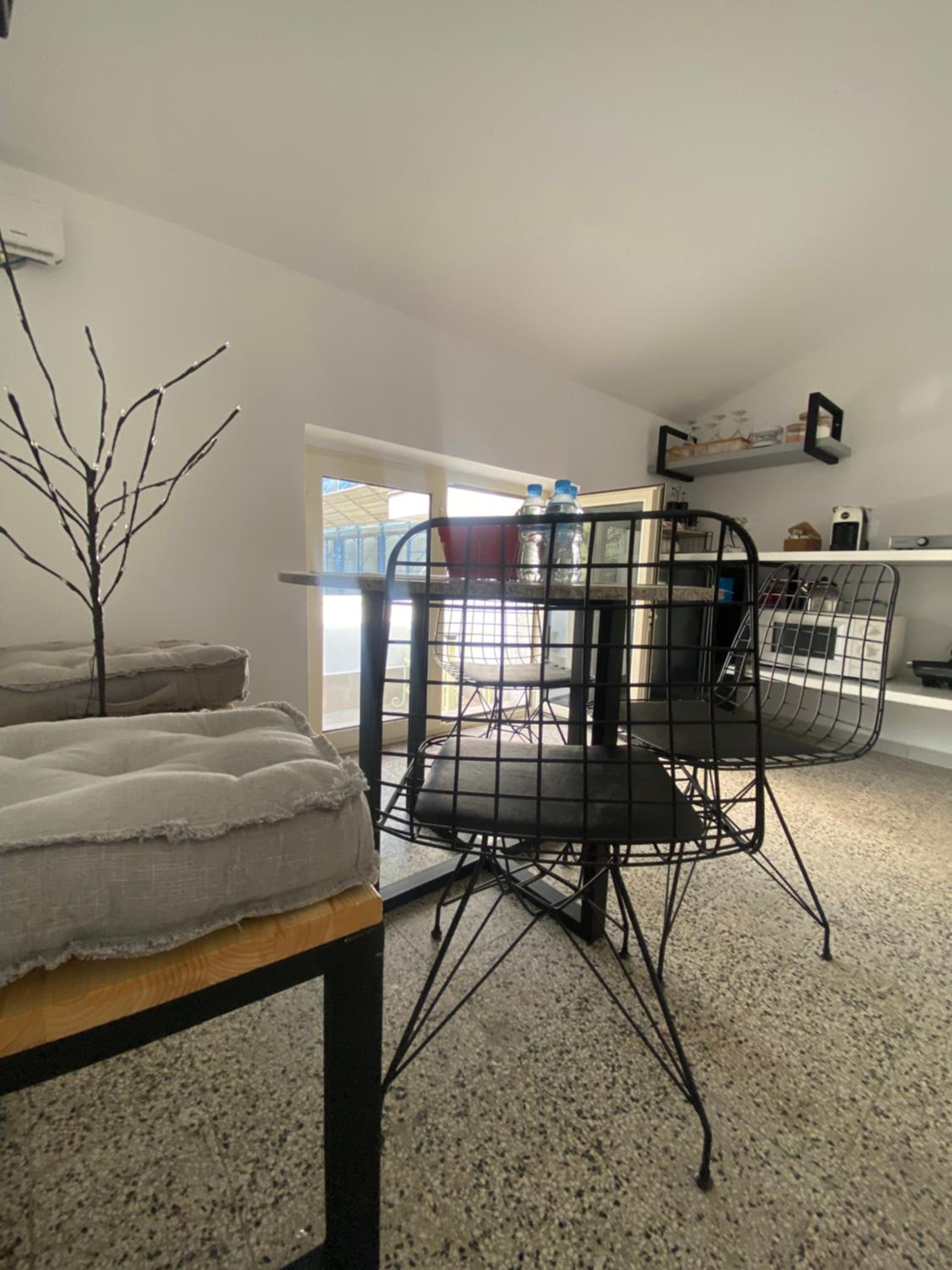 Jonexh Apartments