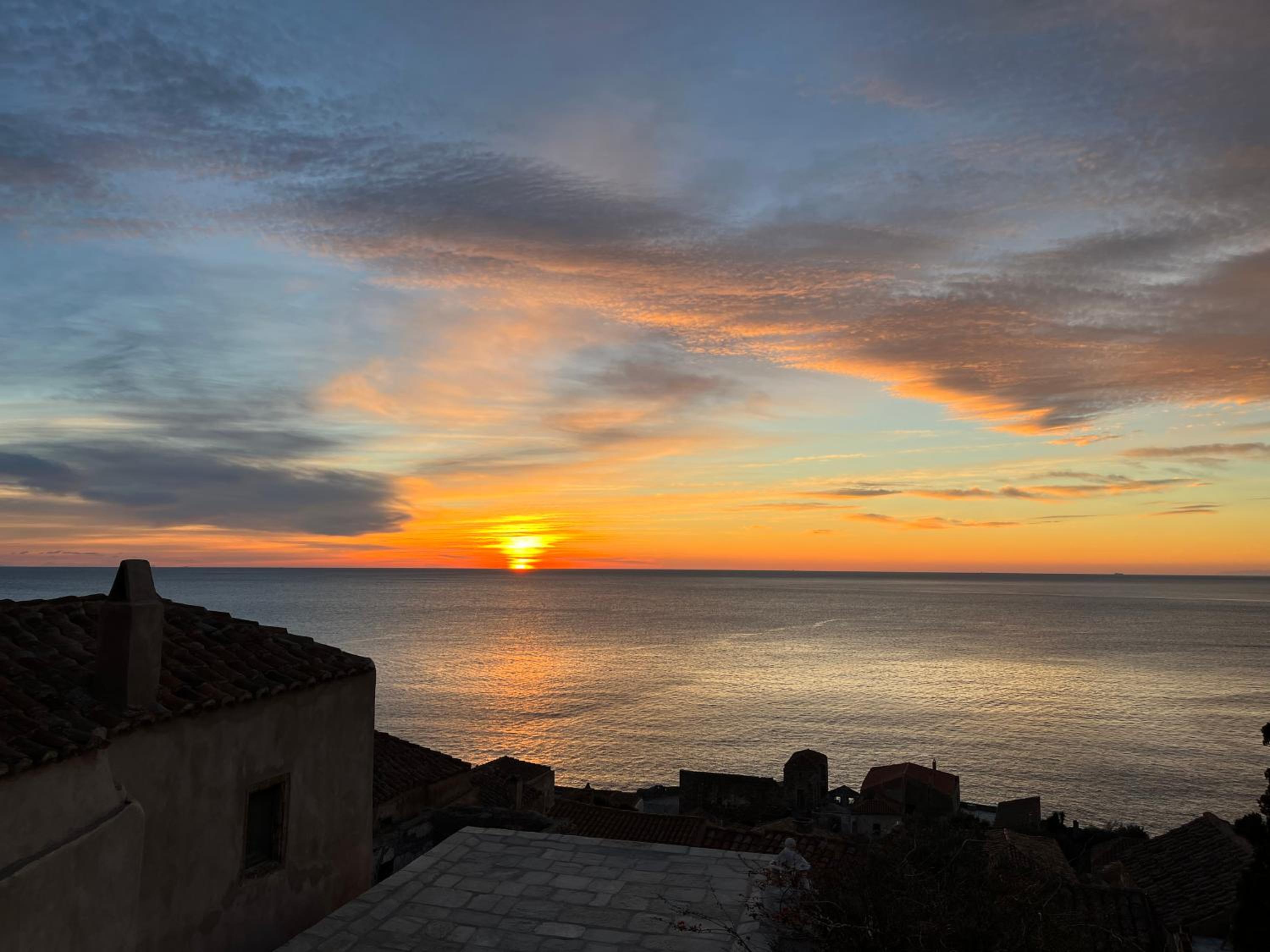 MONOVASIA SUITES Anopolis