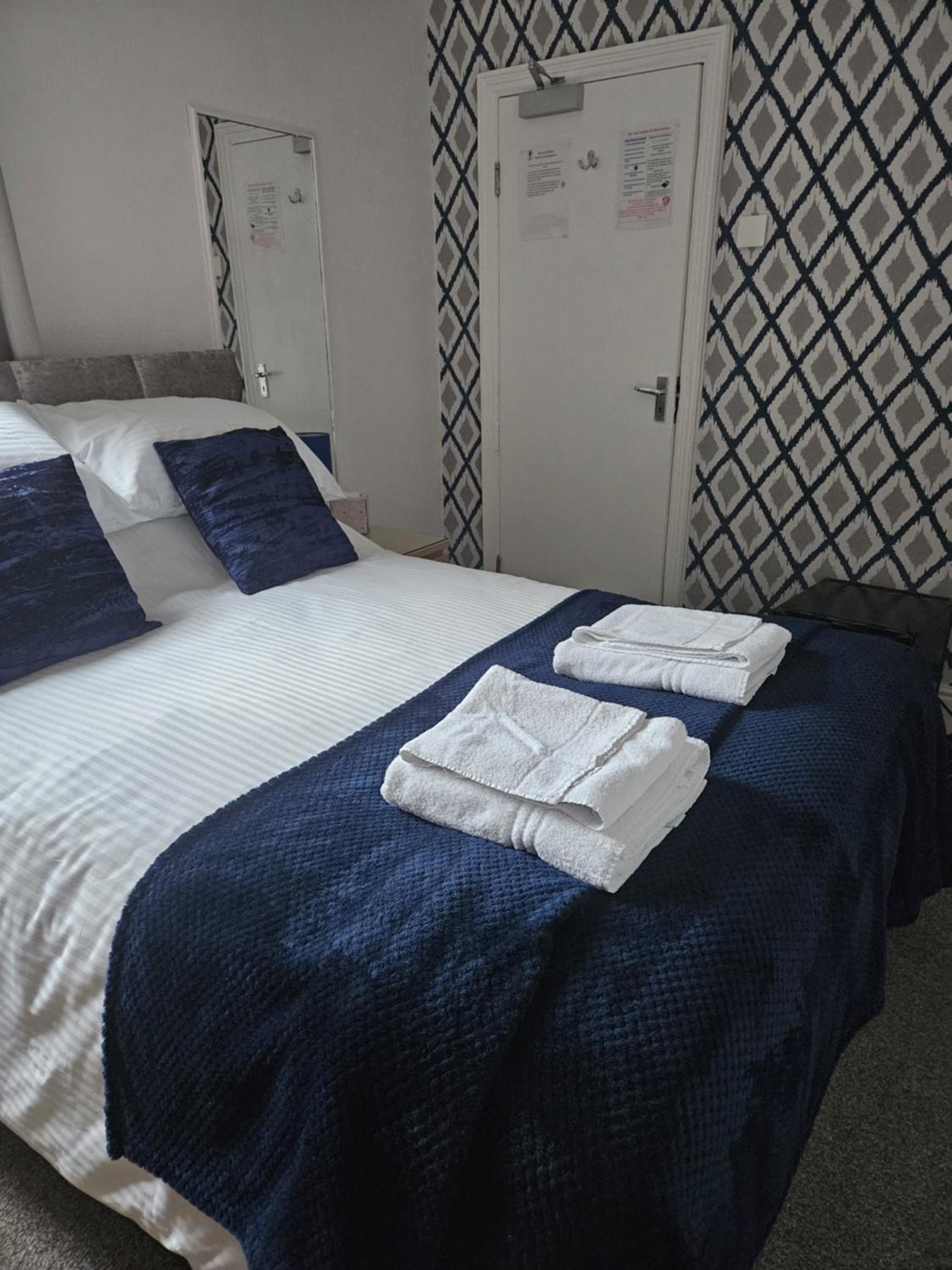 Hermosa Guest House