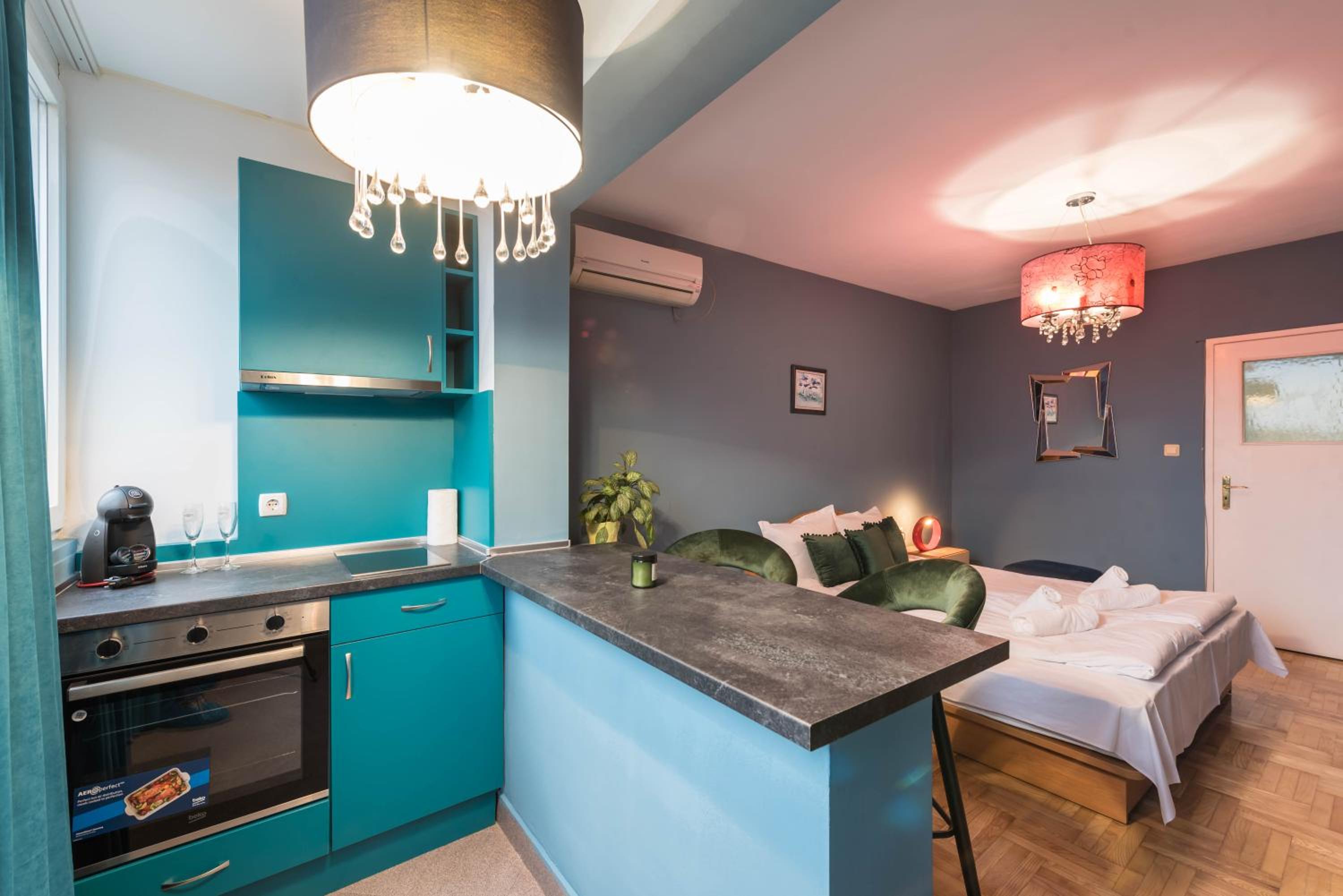 Private studio in the centre