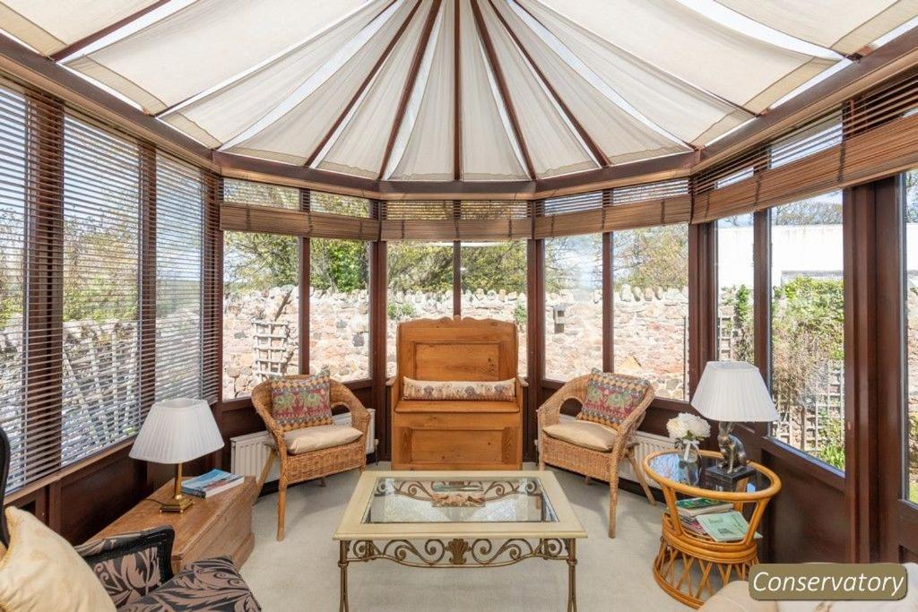 Hideaway Cottage