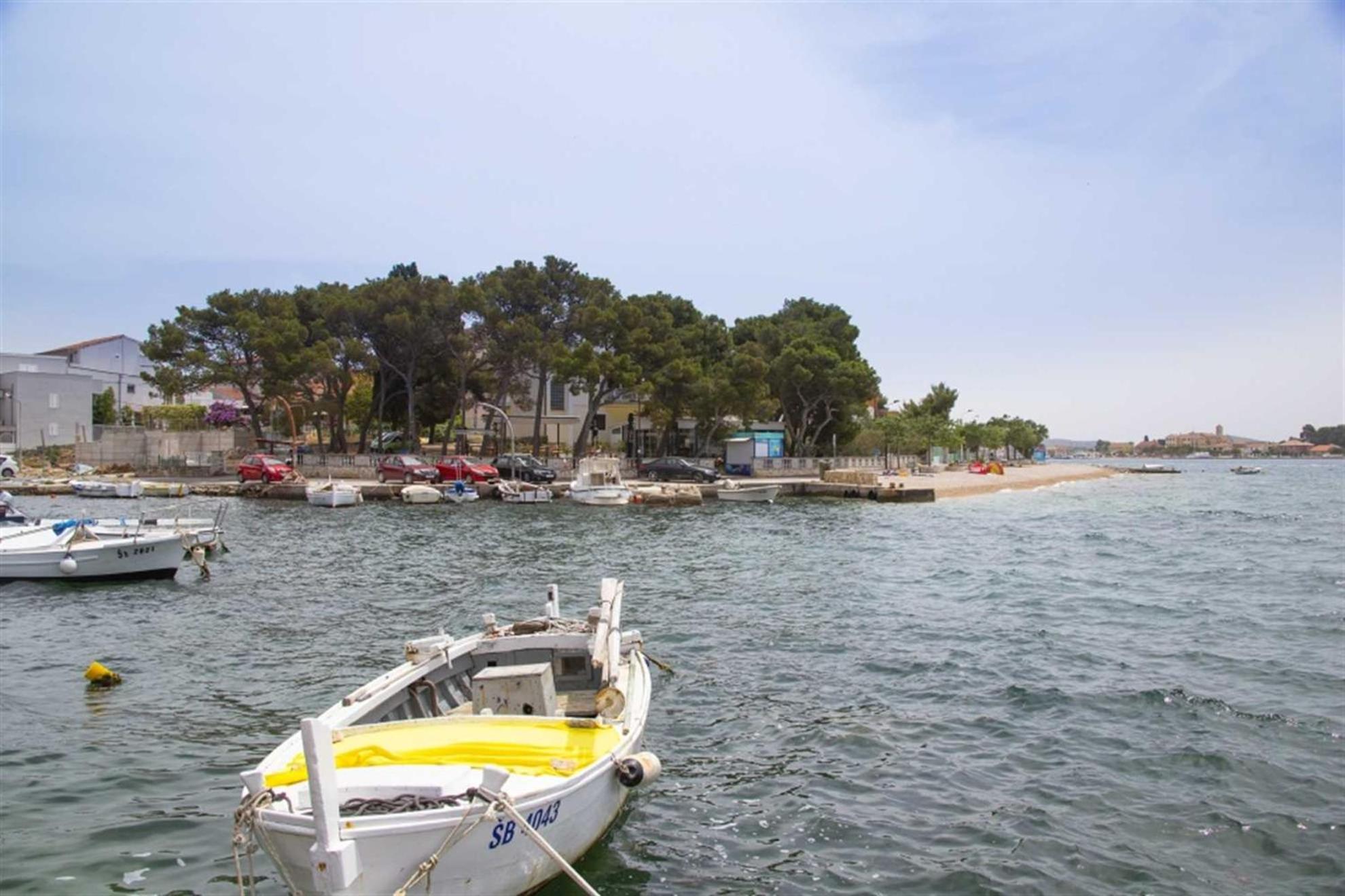 Charming Beach Apartments, Brodarica, Šibenik City