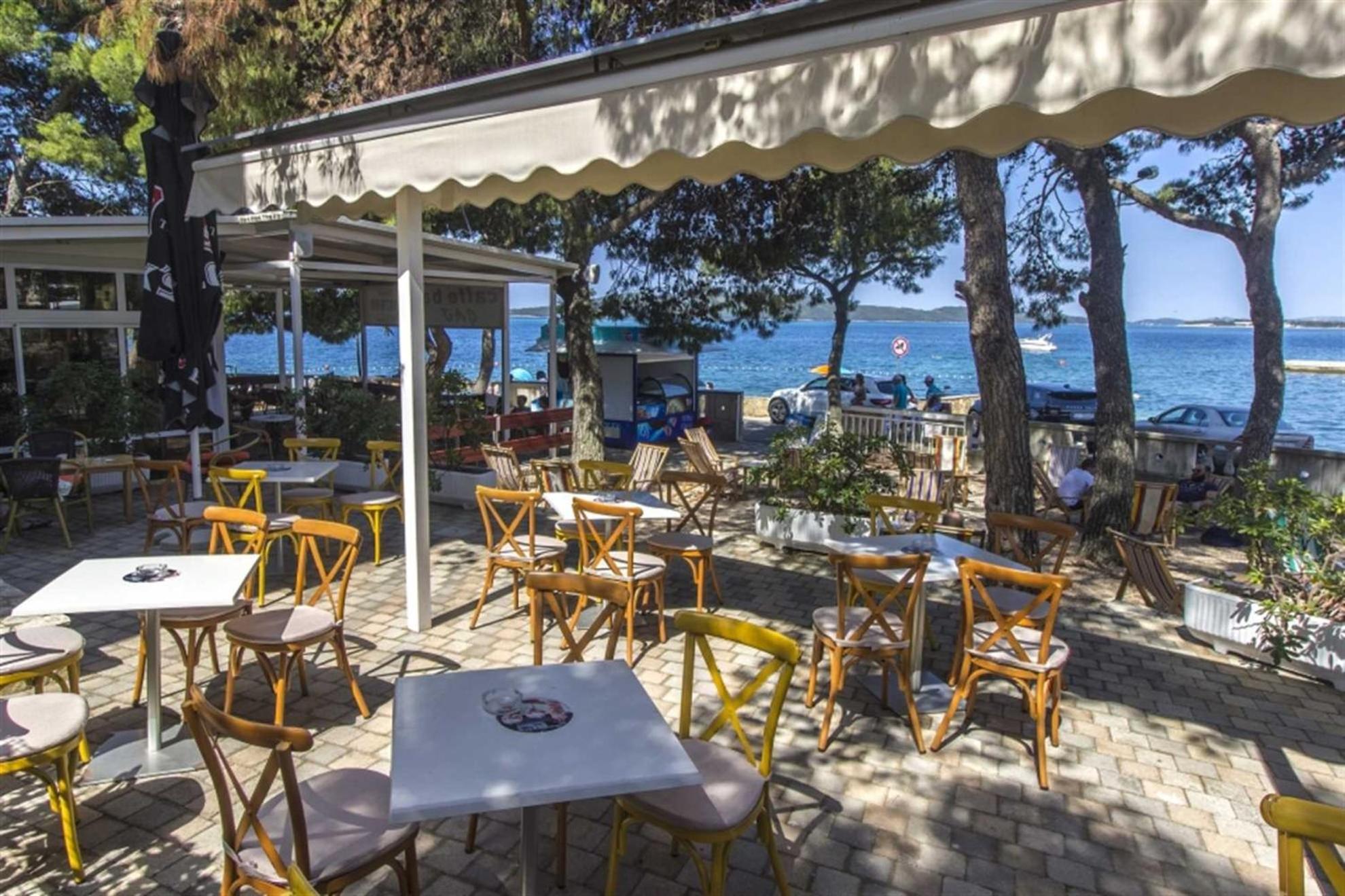 Charming Beach Apartments, Brodarica, Šibenik City