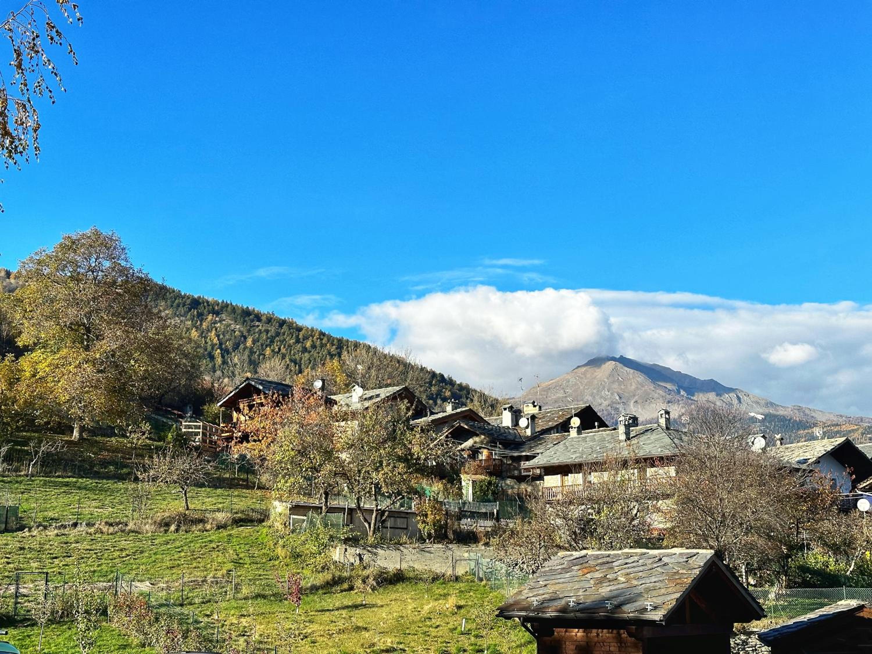 Meizon - La Montagna, Pila, Crevacol, Aosta e Valpelline view 4