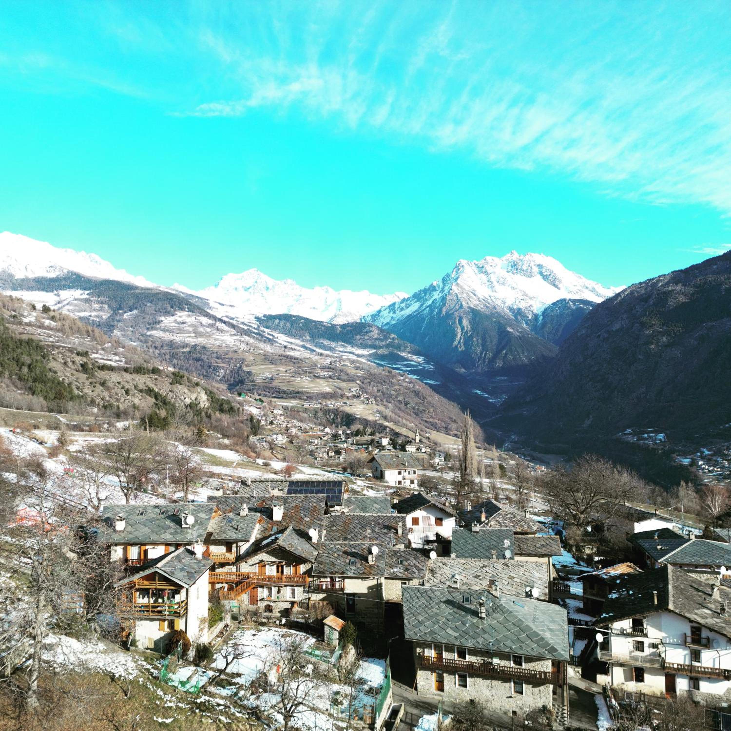 Meizon - La Montagna, Pila, Crevacol, Aosta e Valpelline view 3