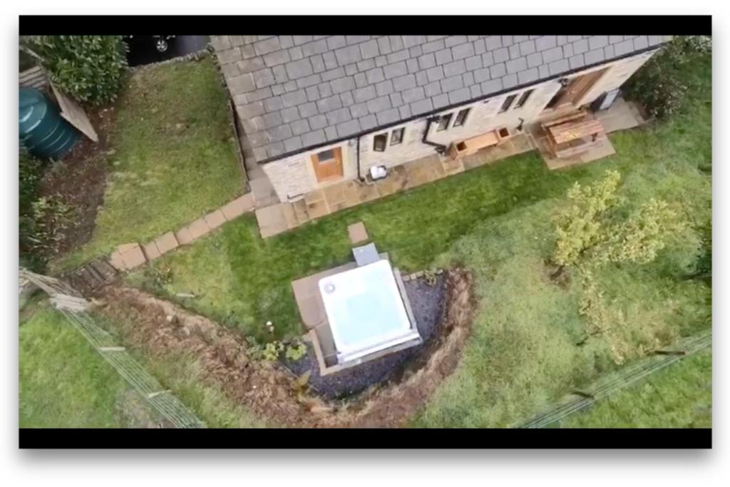 NEW BARN CONVERSION WITH PRIVATE HOT TUB view 5