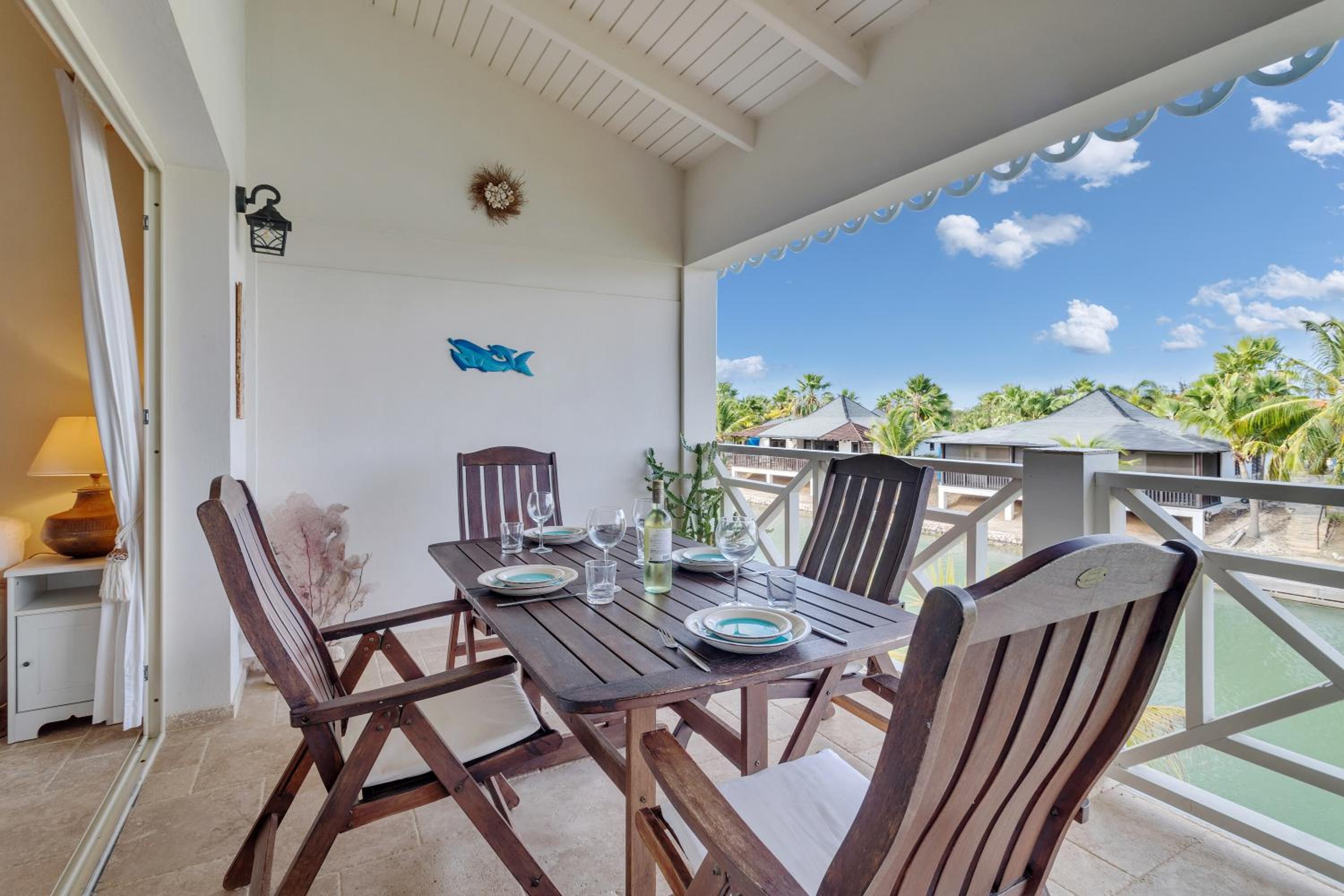 Waterfront apartment Palma