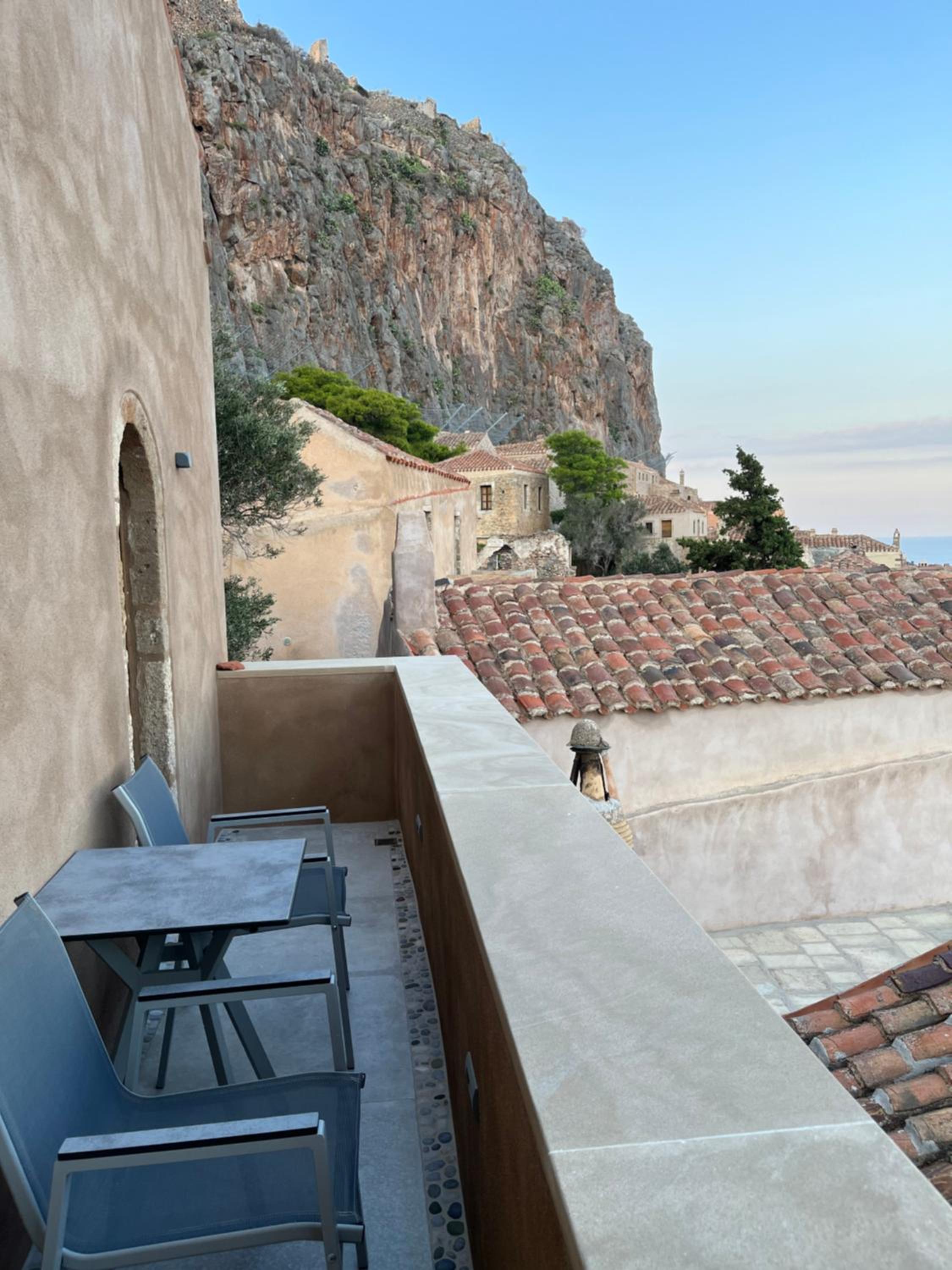 MONOVASIA SUITES Anopolis
