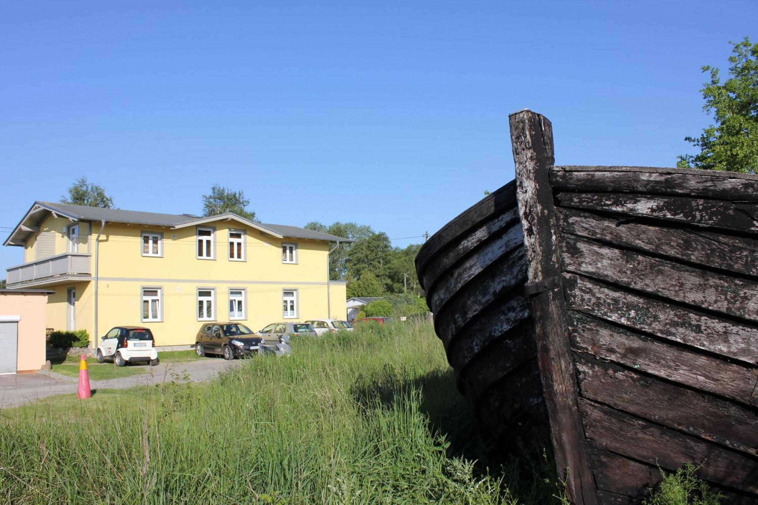 F-1069 Strandhaus Göhren FeWo 05 strandnah, Gartennutzung