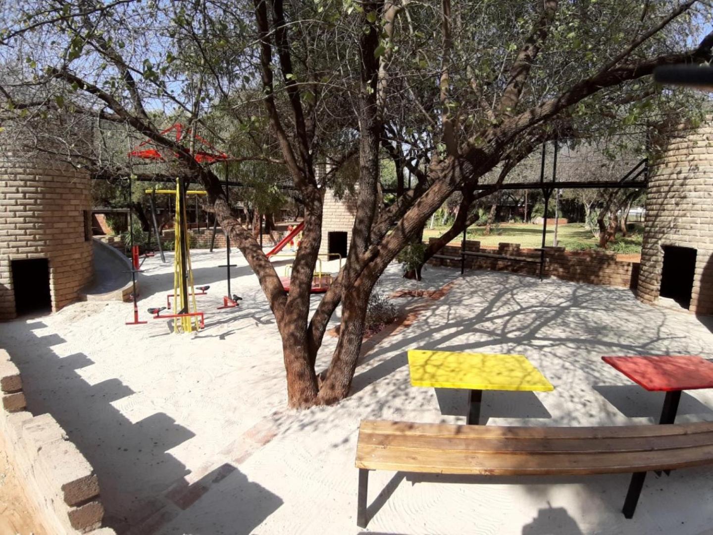 Tapologo Lodge