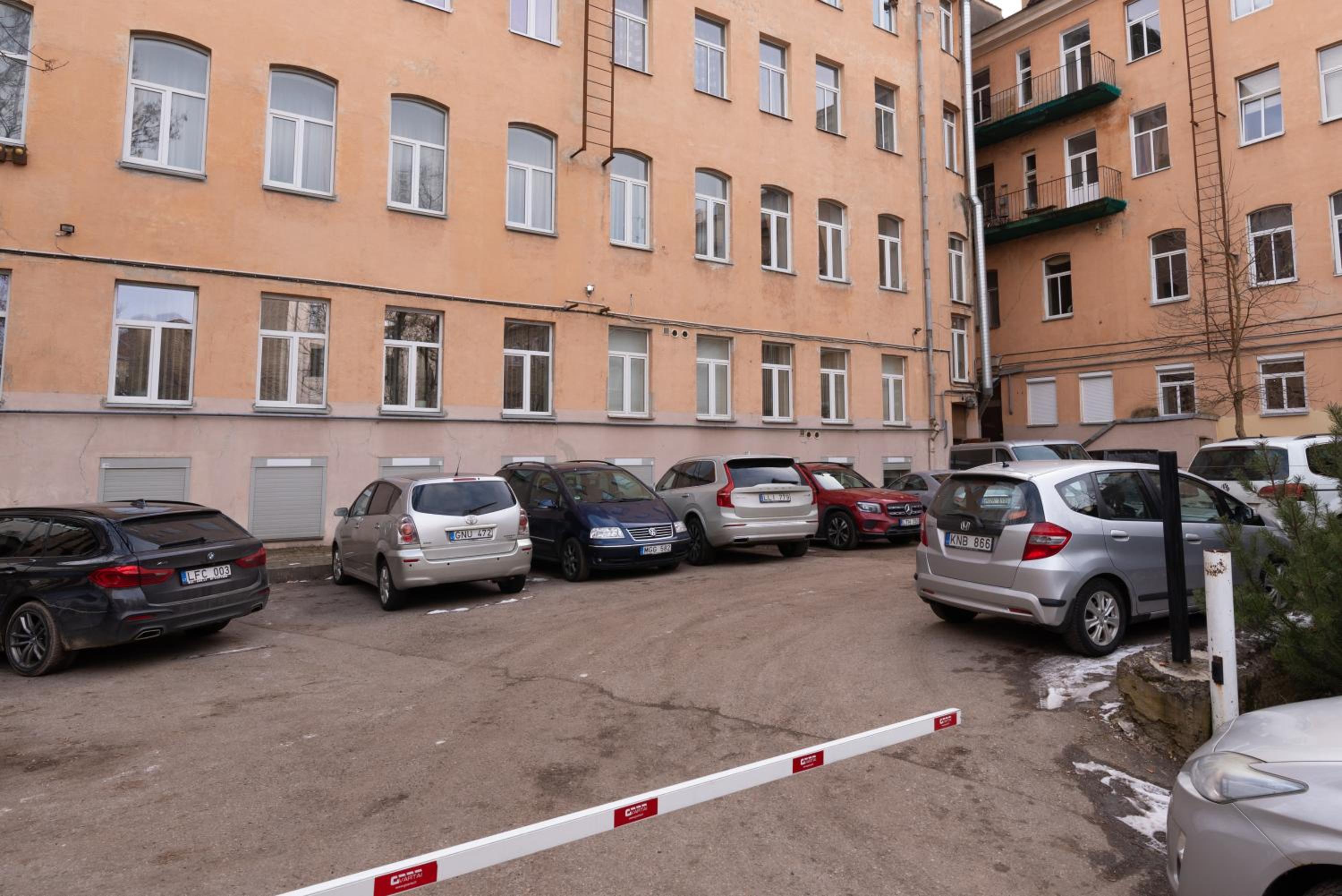 Photo 46