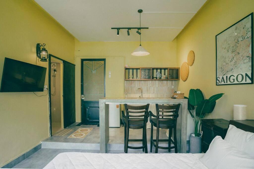 Stay&Chill - S.4: Indochine loft nearby Bui Vien