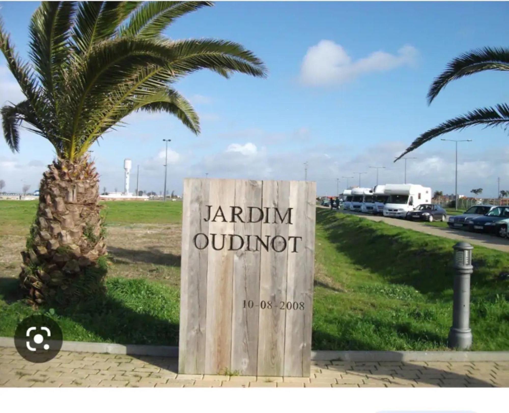 Corrente do Oudinot perto da praia view 2