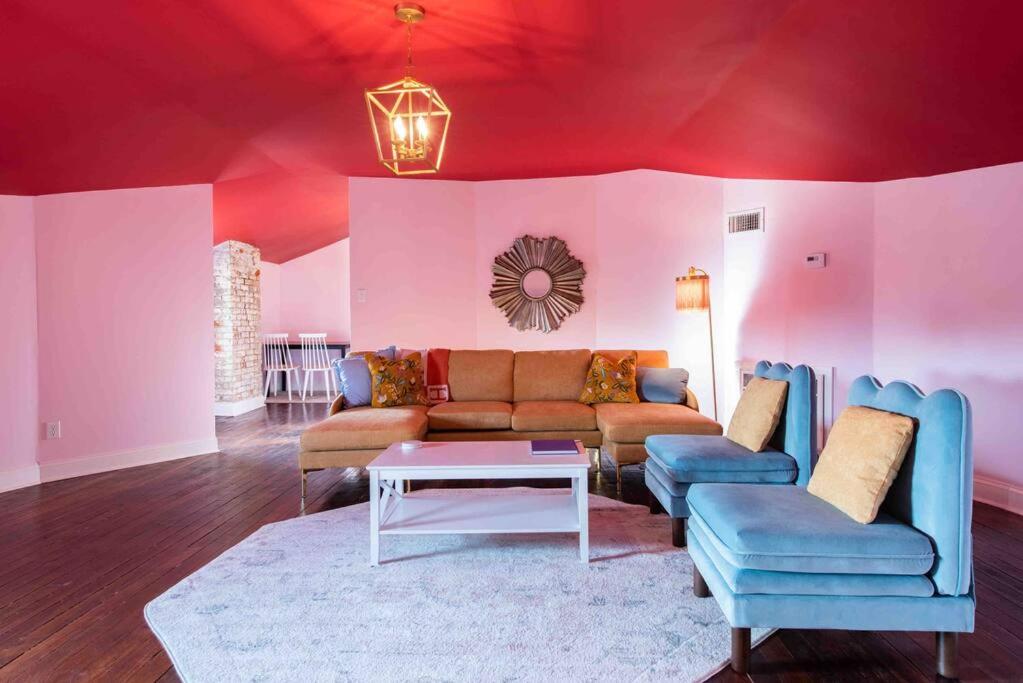lounge