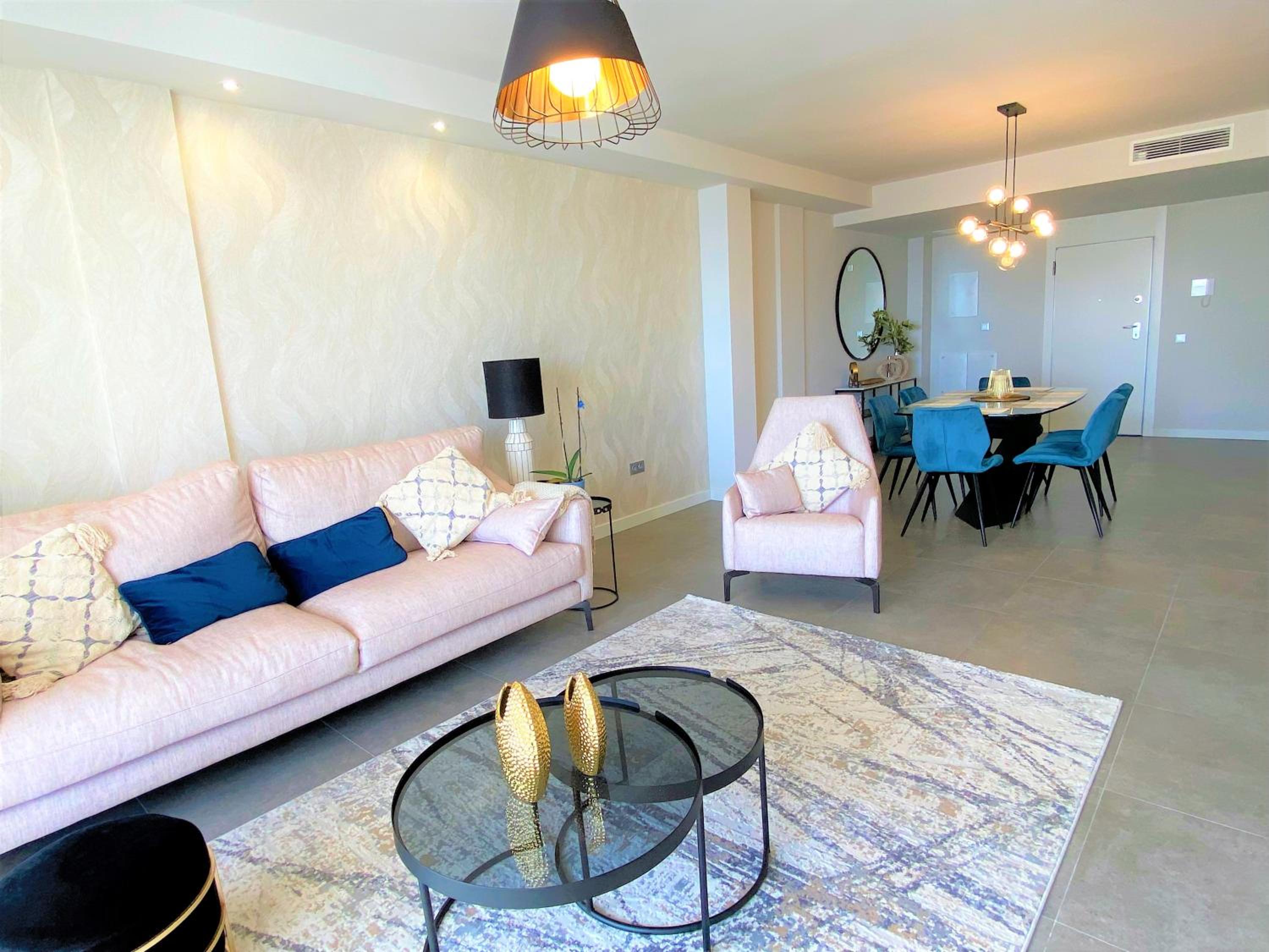 Prestigious apartment with seaview in Manilva