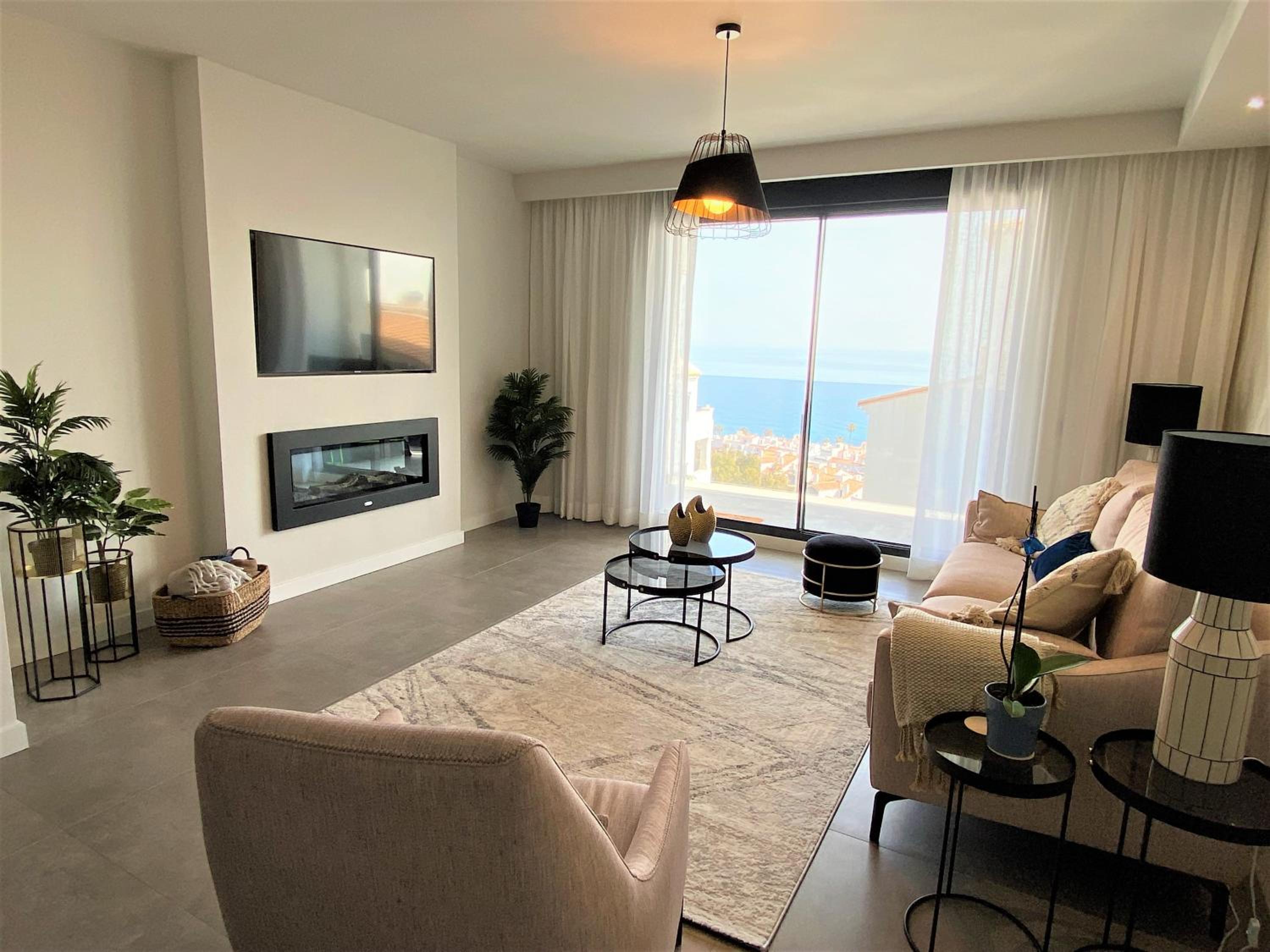 Prestigious apartment with seaview in Manilva