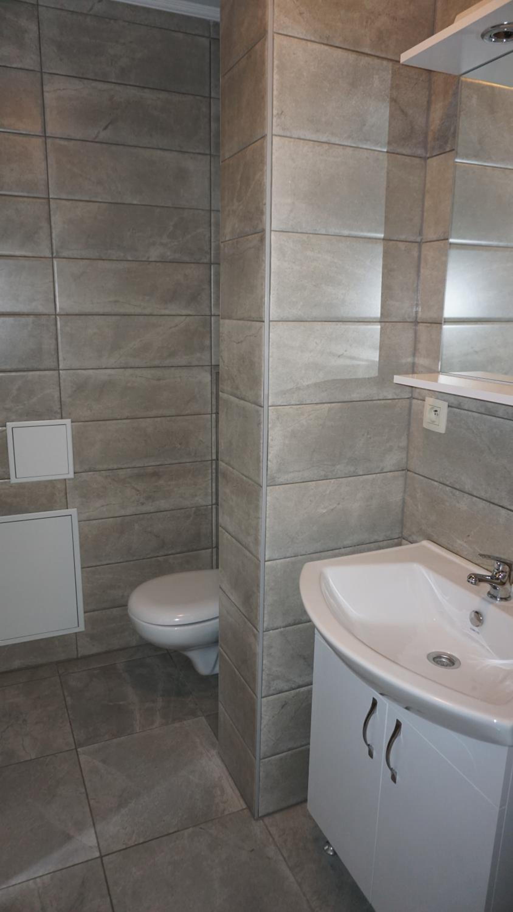 Apartments Plantin 3 sleeping rooms 2 bathrooms.