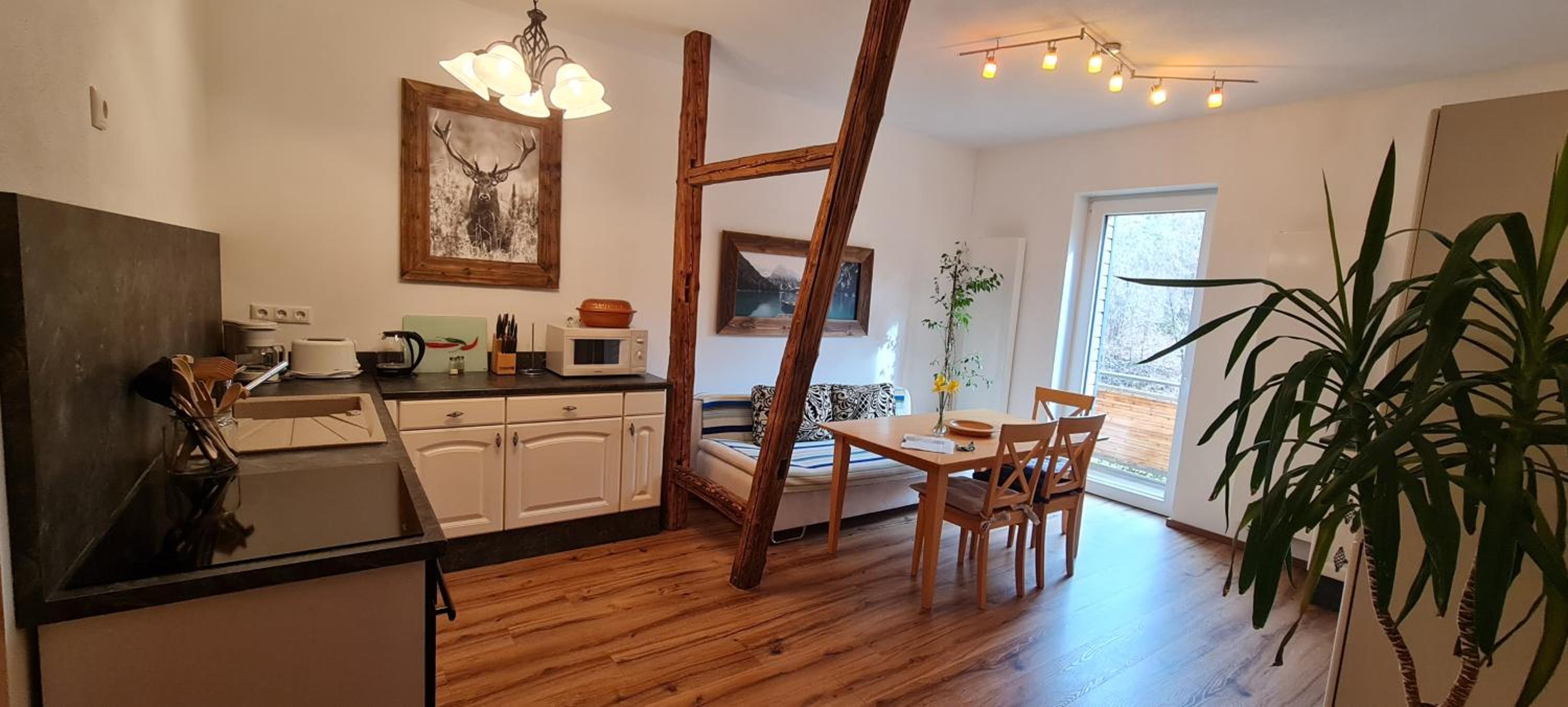 Gastehaus Hirschstein - Hochwertige Ferienwohnung in sehr ruhiger Lage direkt am Fluss Goltzsch - Property Image 29