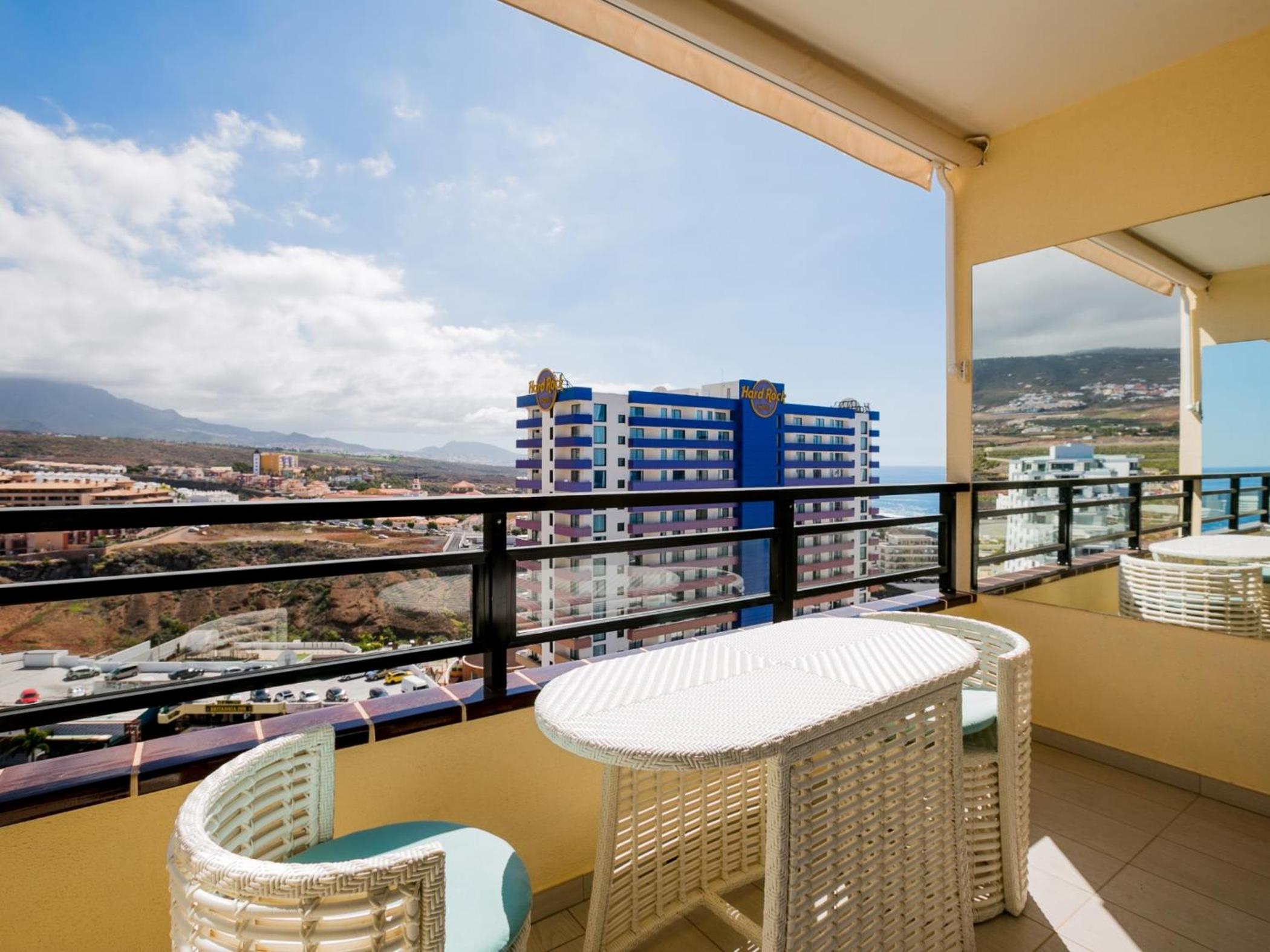 1215 Cozy apartment with Pool, Wifi Sea View view 4