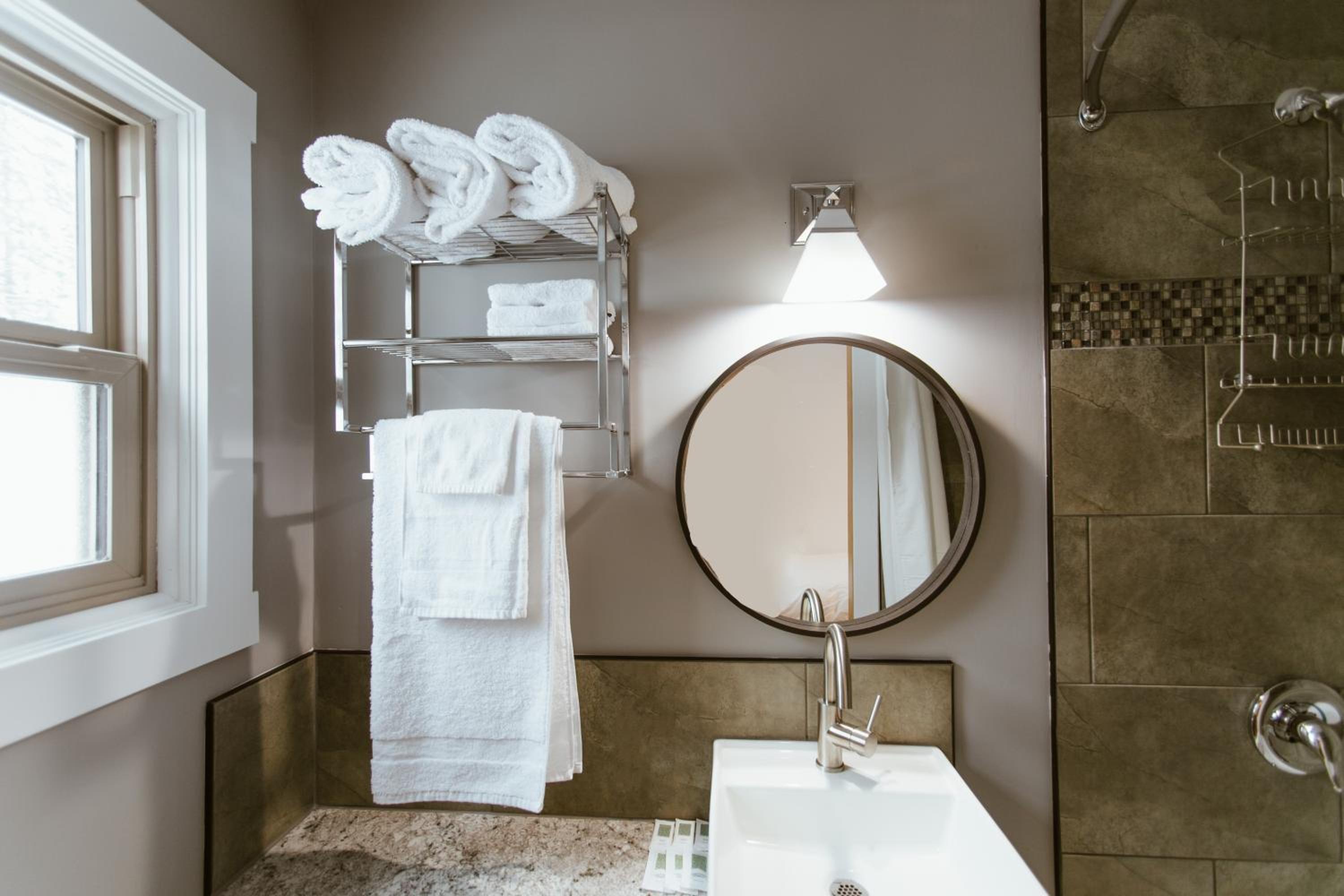 Lone Star Motel - Image 4