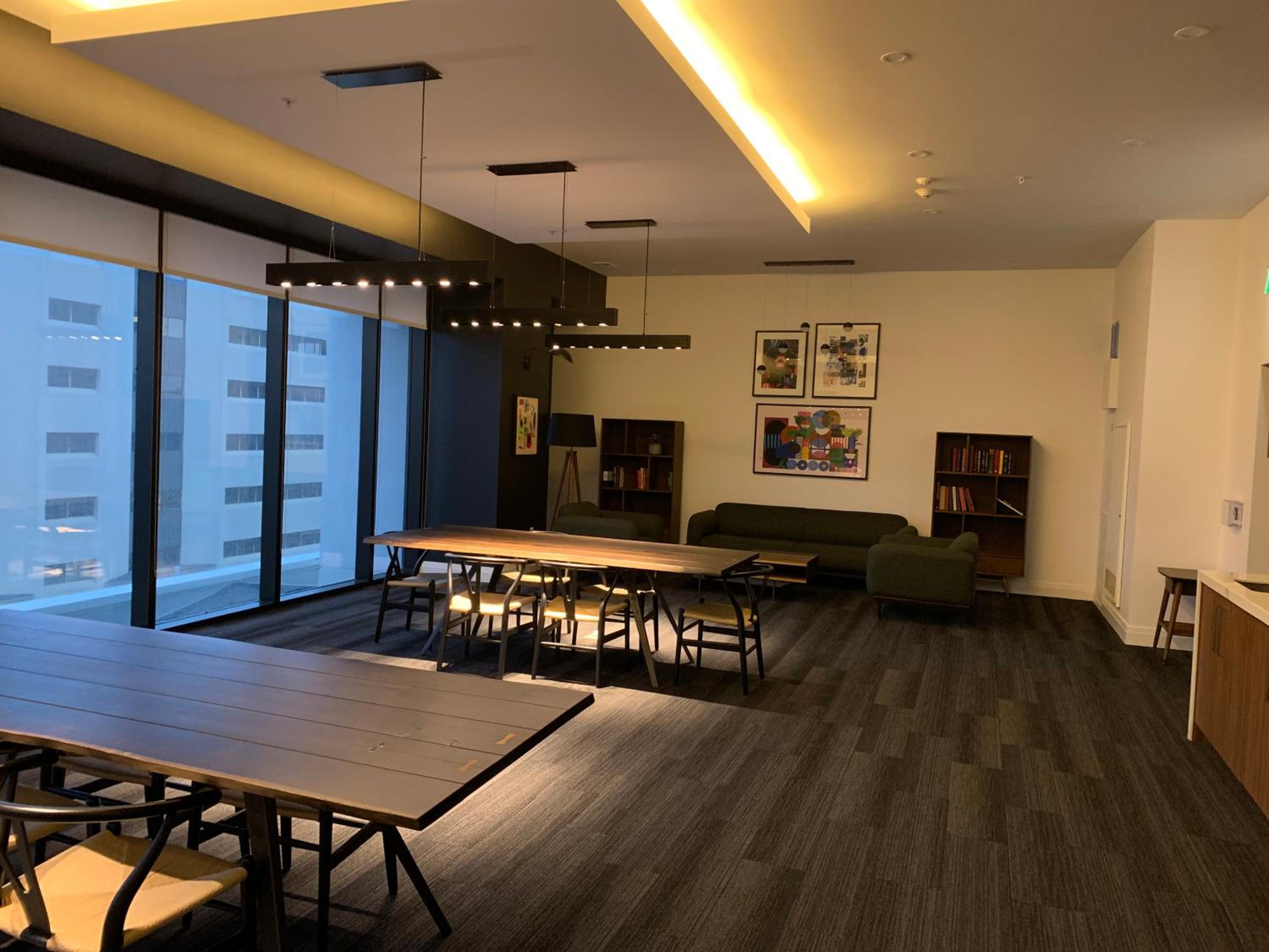 Cozy 1BR Condo w/ Insuite LDRY, Gym & Free Parking