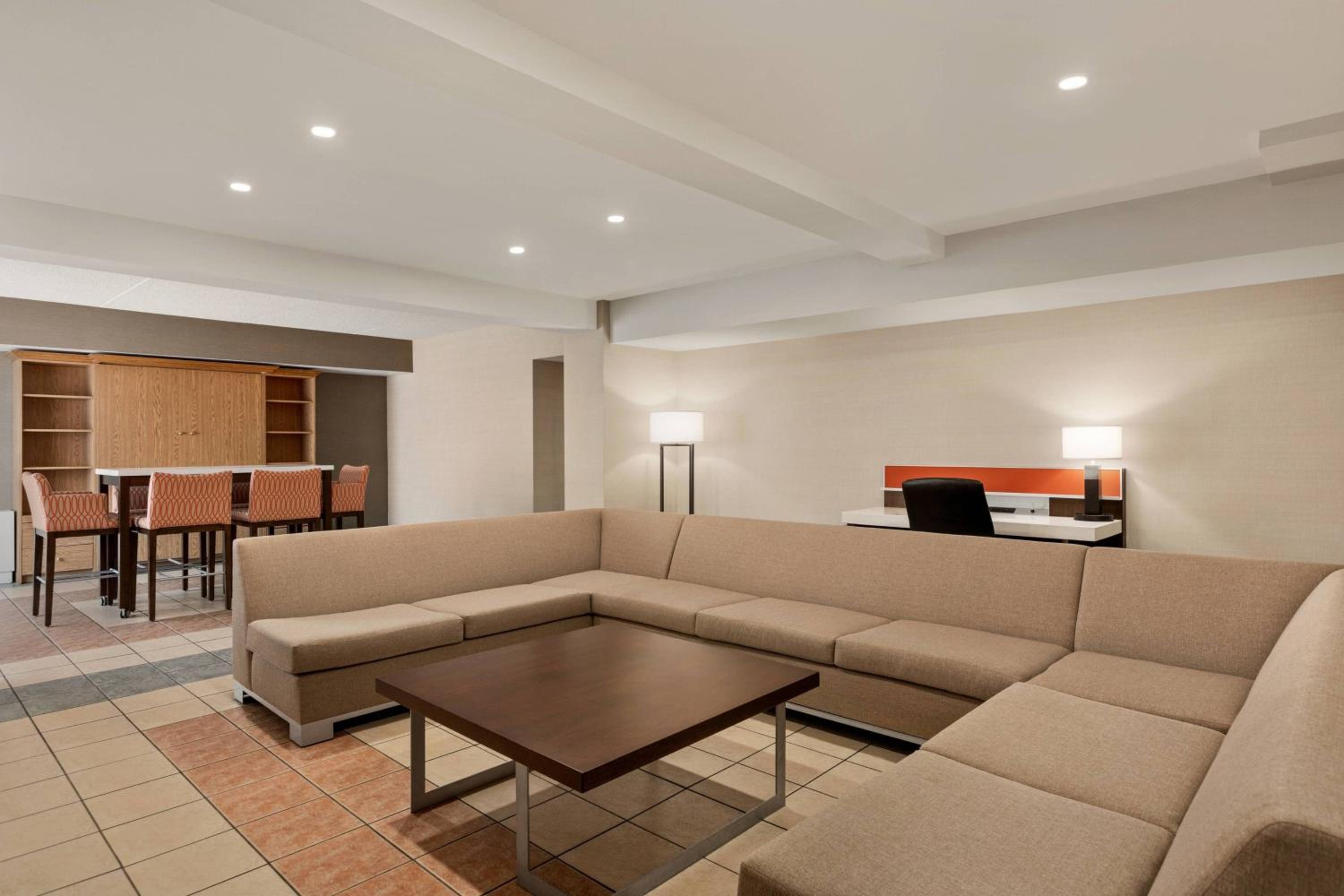 Saint John Vacations - Delta Hotels by Marriott Saint John - Property Image 2