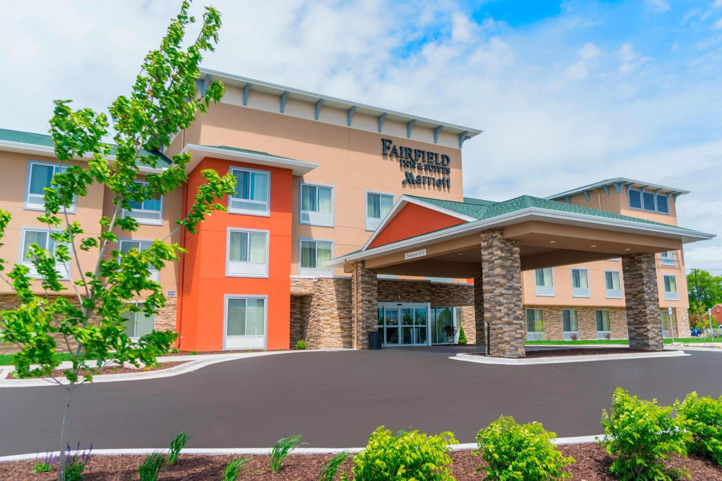 Gaylord Vacations - Fairfield Inn  Suites by Marriott Gaylord - Property Image 1