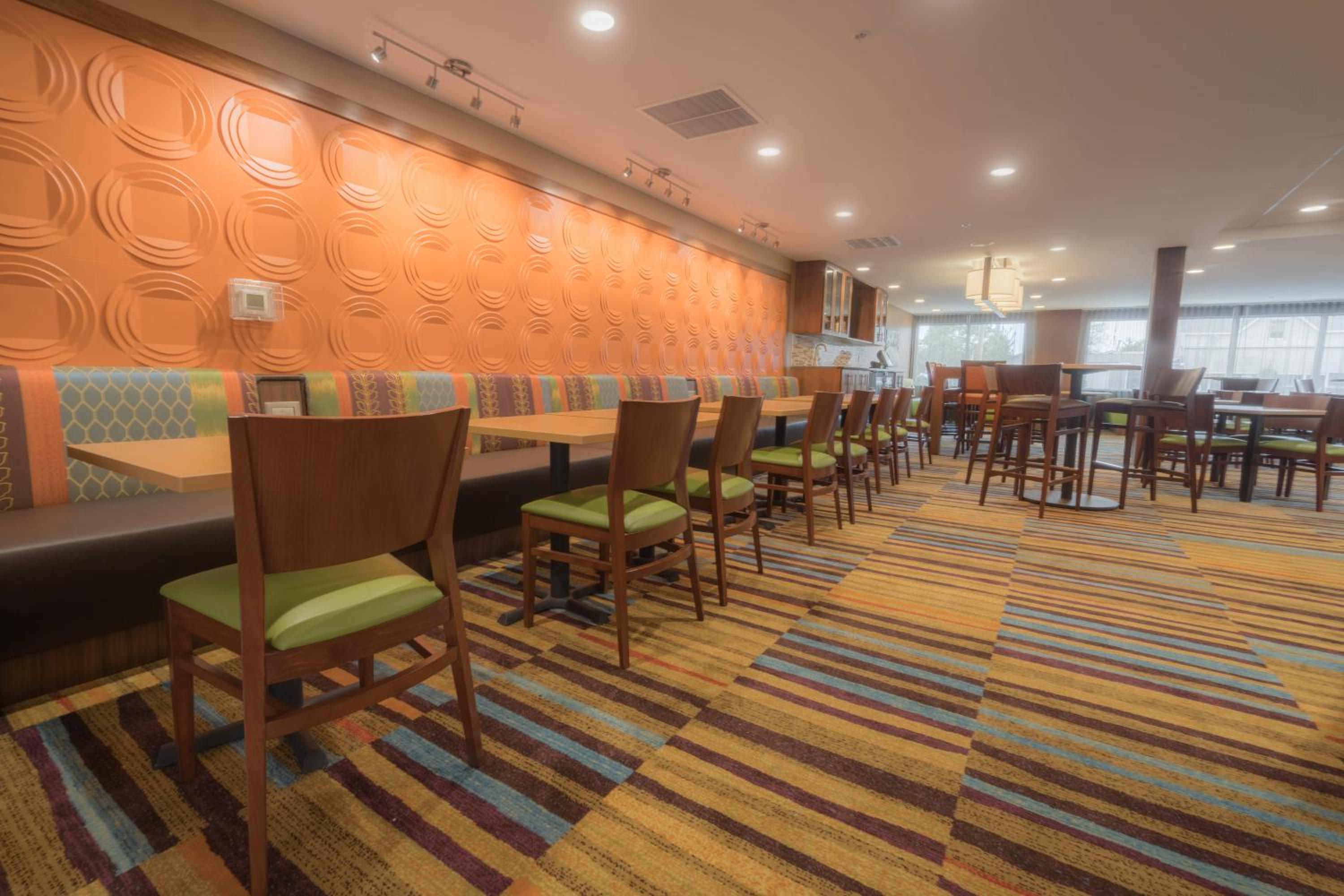 Gaylord Vacations - Fairfield Inn  Suites by Marriott Gaylord - Property Image 7