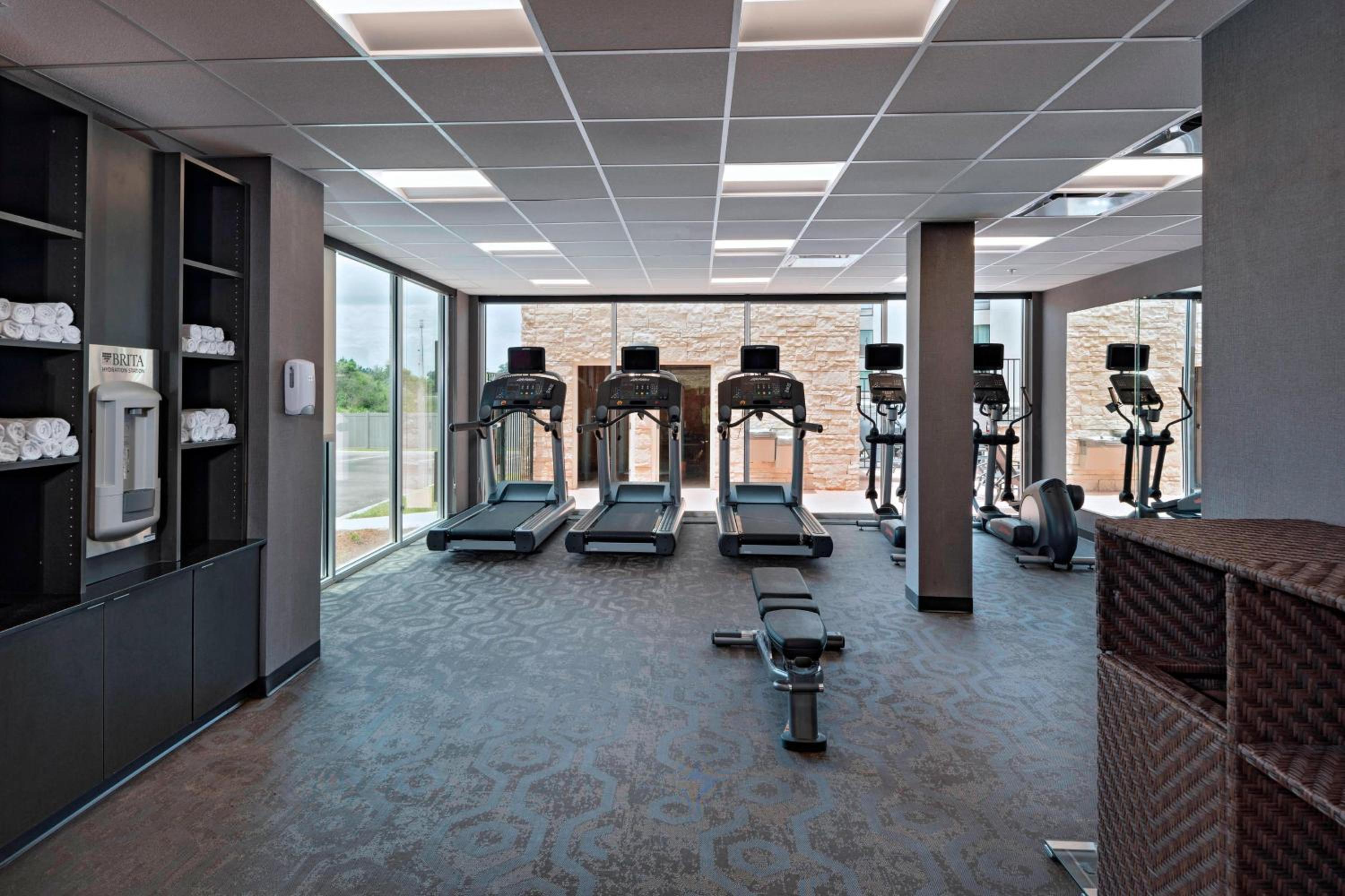 Dublin Vacations - Fairfield Inn  Suites by Marriott Dublin - Property Image 6
