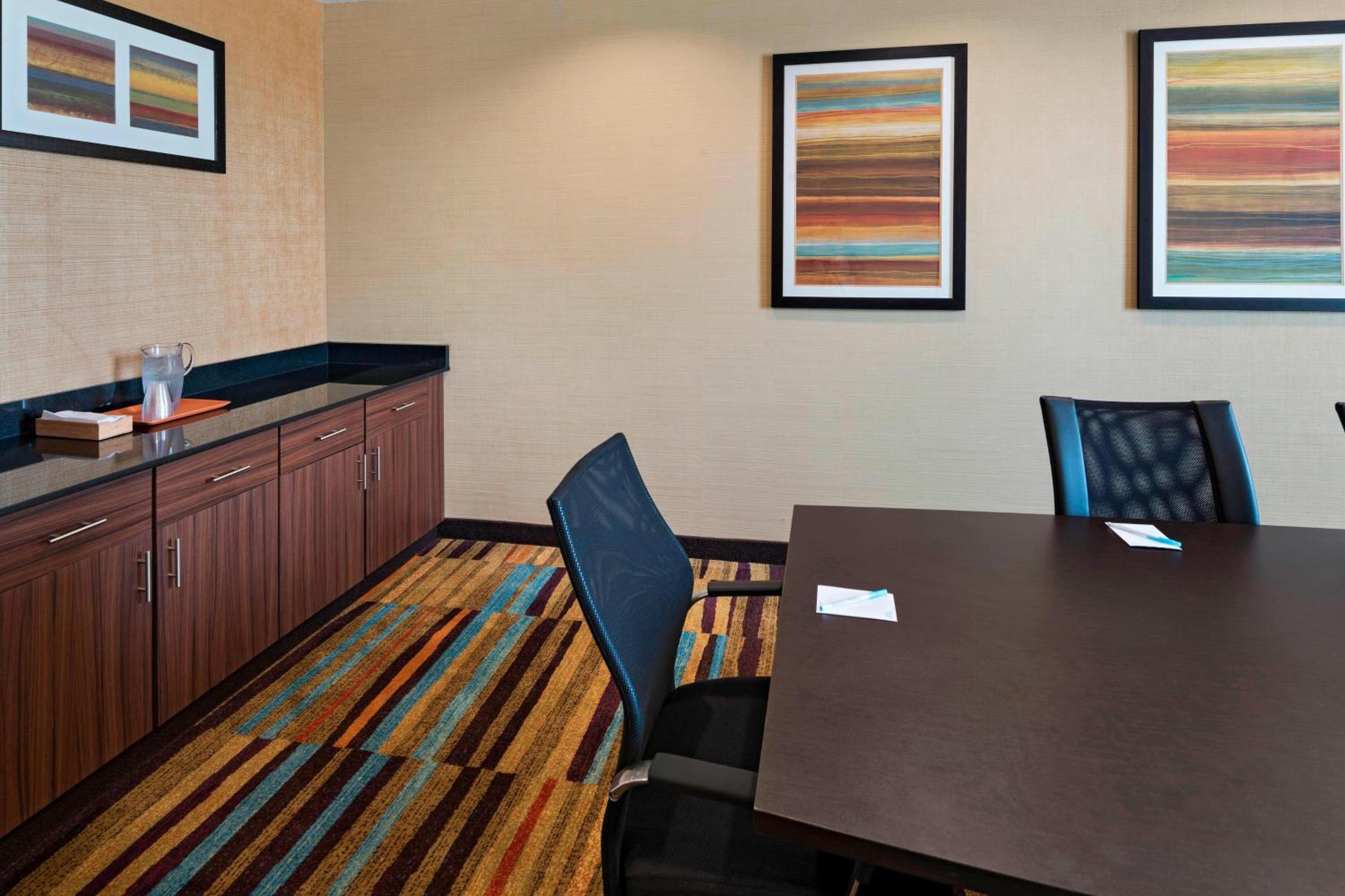 Dublin Vacations - Fairfield Inn  Suites by Marriott Dublin - Property Image 4