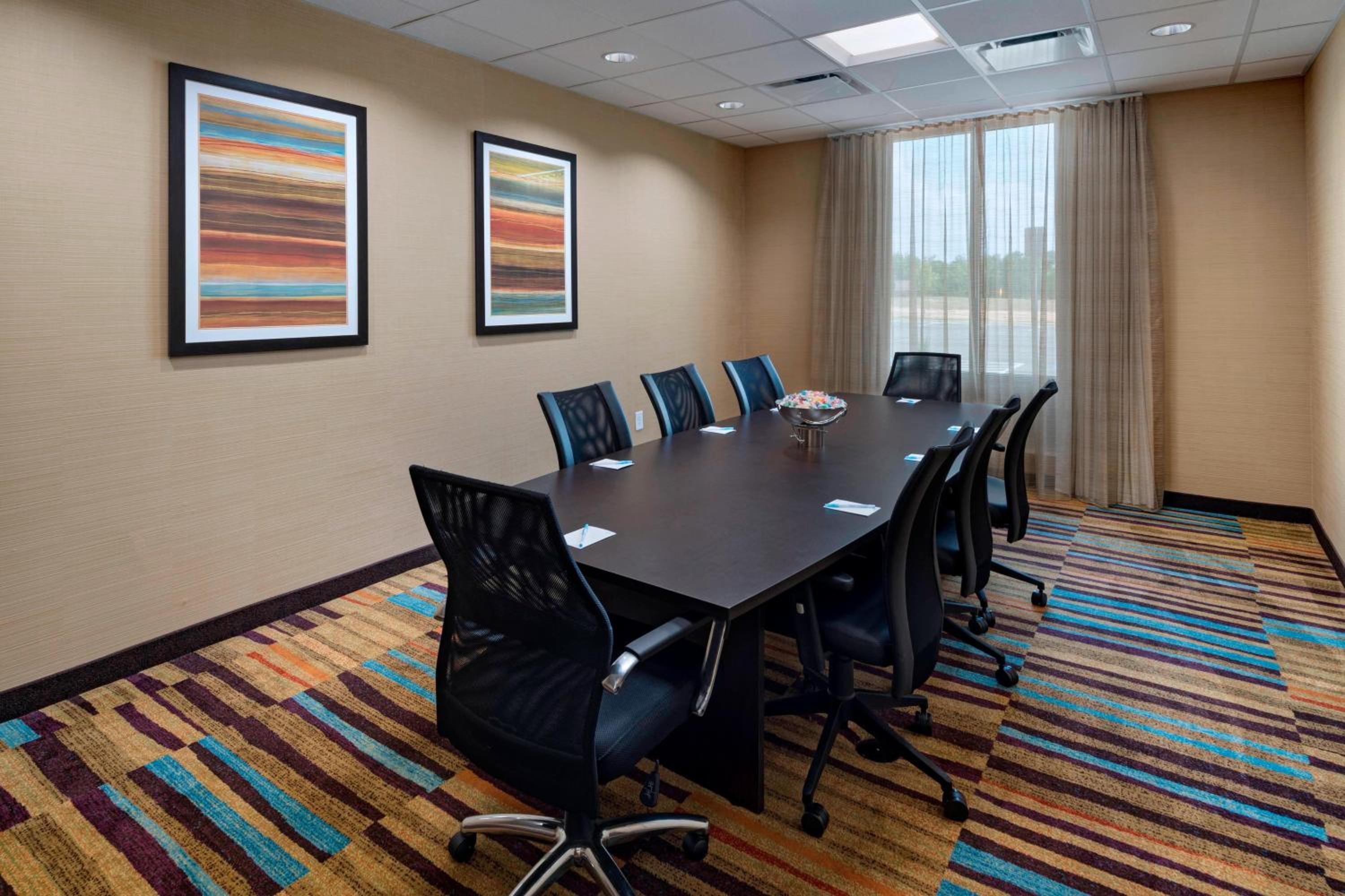 Dublin Vacations - Fairfield Inn  Suites by Marriott Dublin - Property Image 3