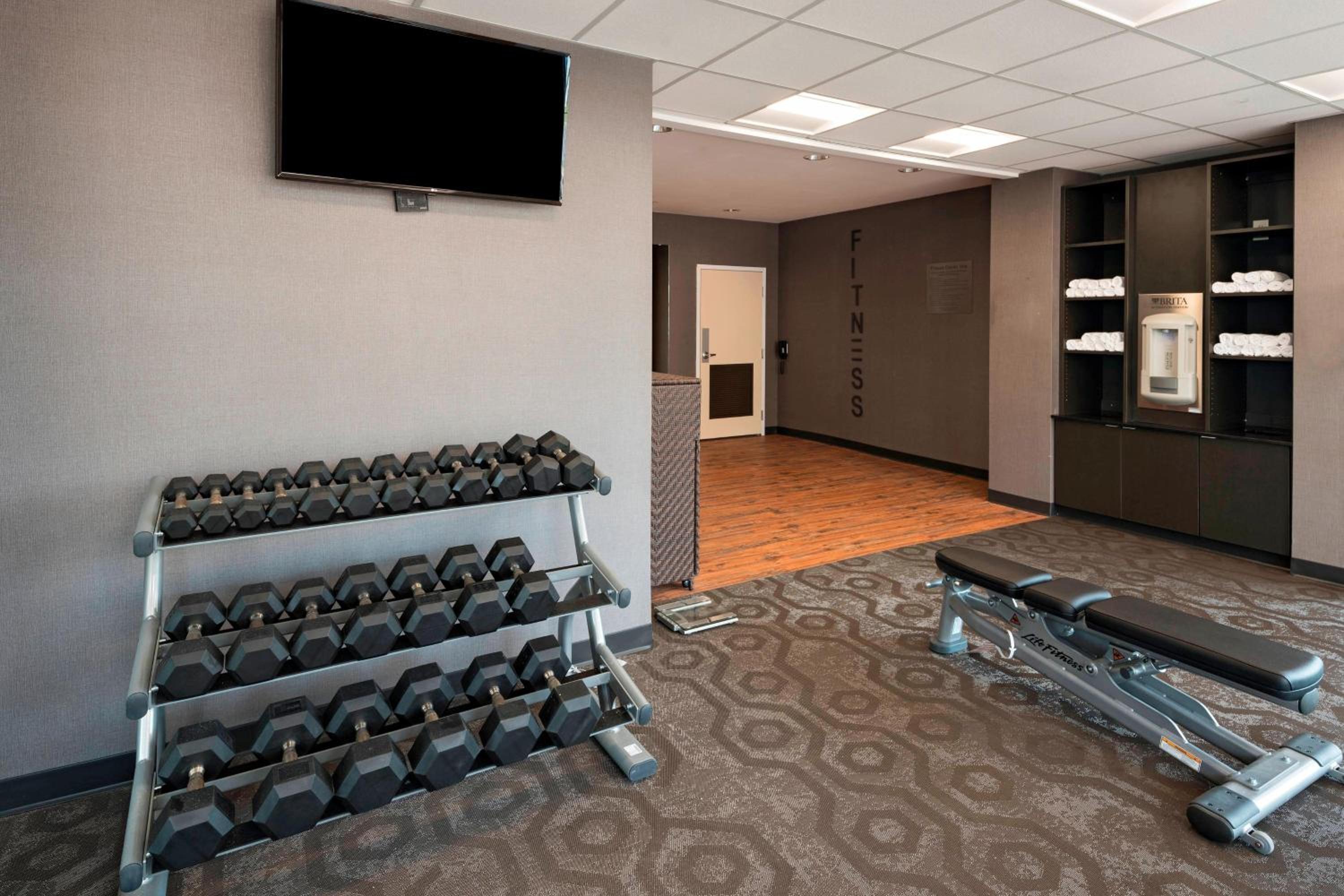 Dublin Vacations - Fairfield Inn  Suites by Marriott Dublin - Property Image 5