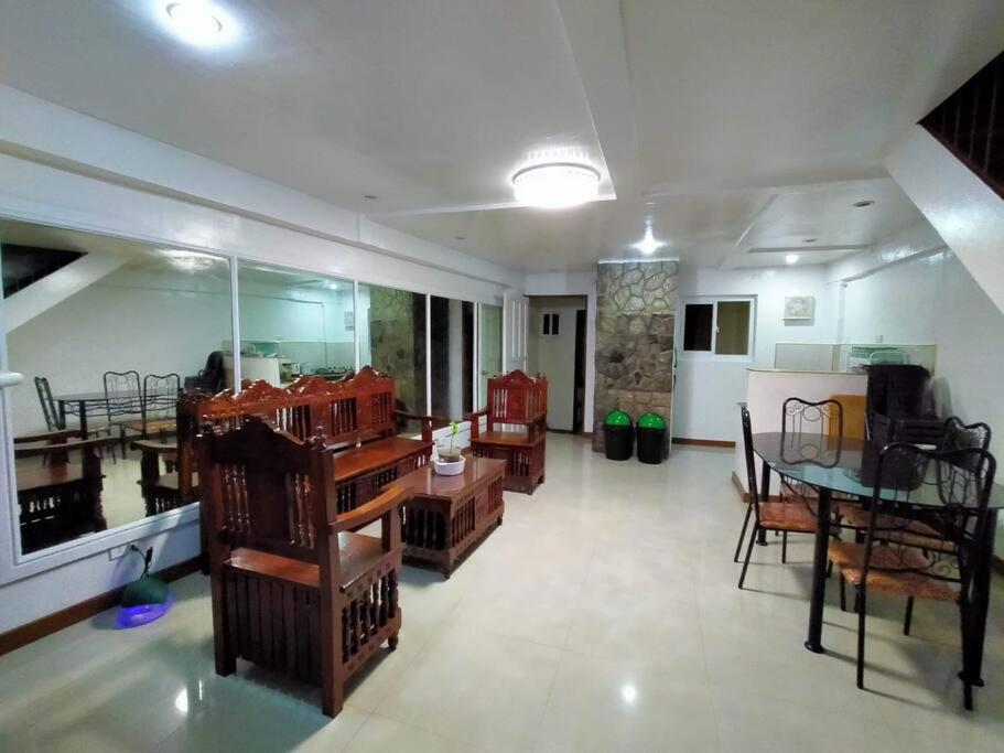 Whole House 6 Bedroom 4 Bathroom Baguio Transient House view 5