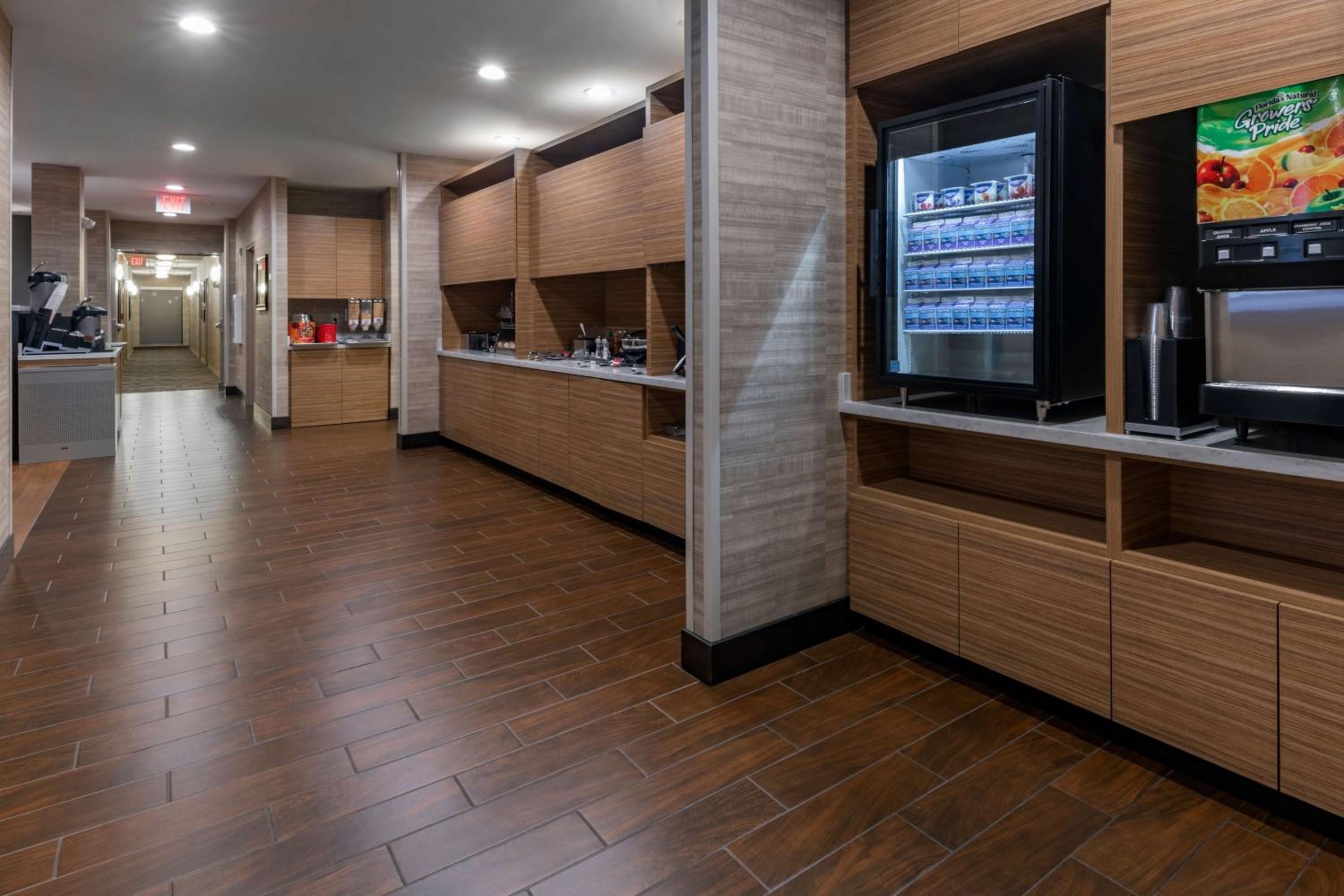 Gallup Vacations - TownePlace by Marriott Suites Gallup - Property Image 6