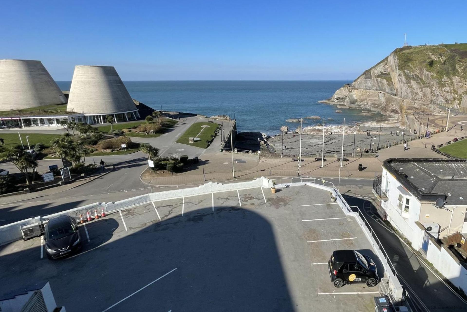 ILFRACOMBE ORIEL 3 Bedrooms view 4