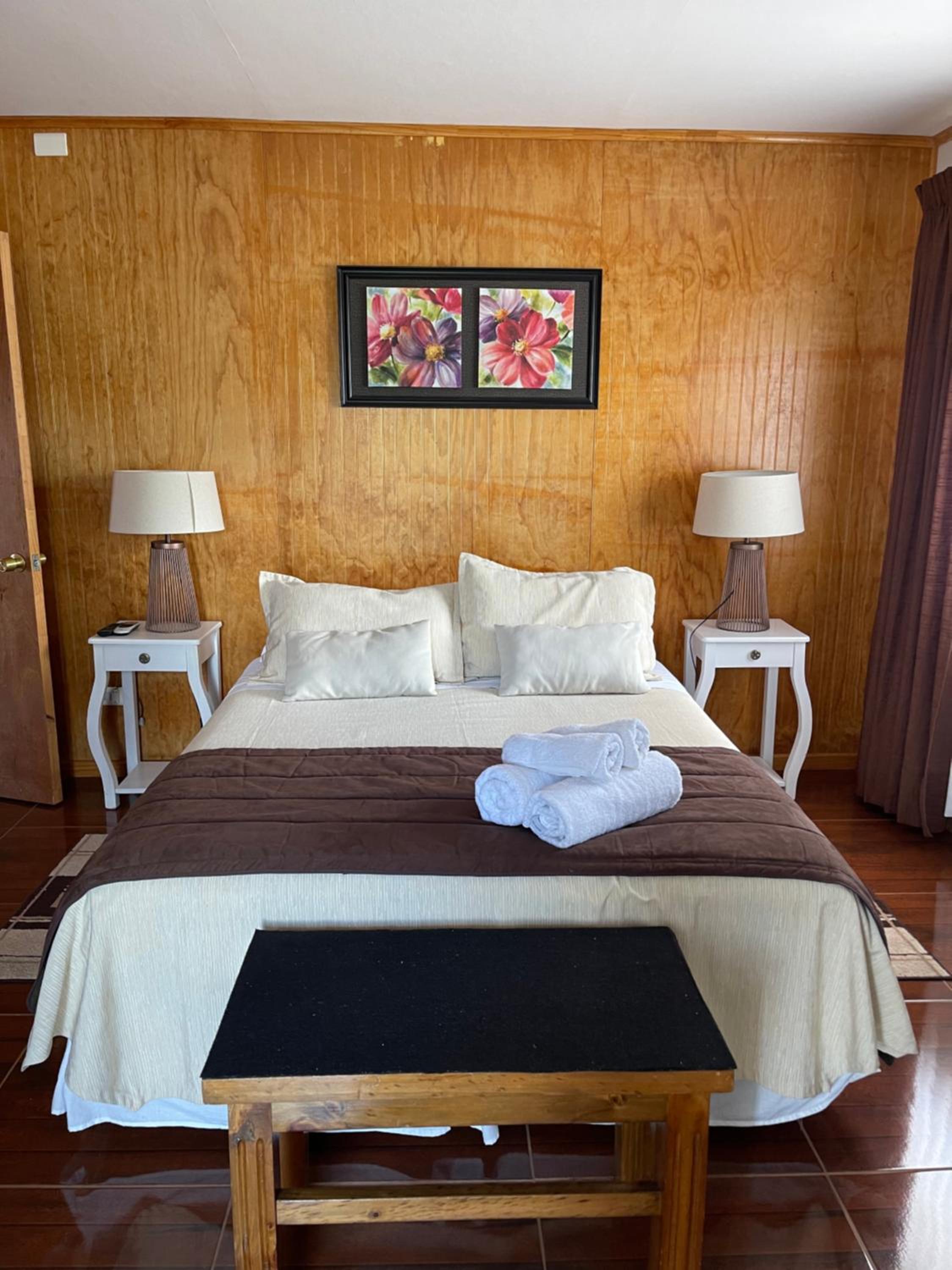 Teanehi Bed & Breakfast