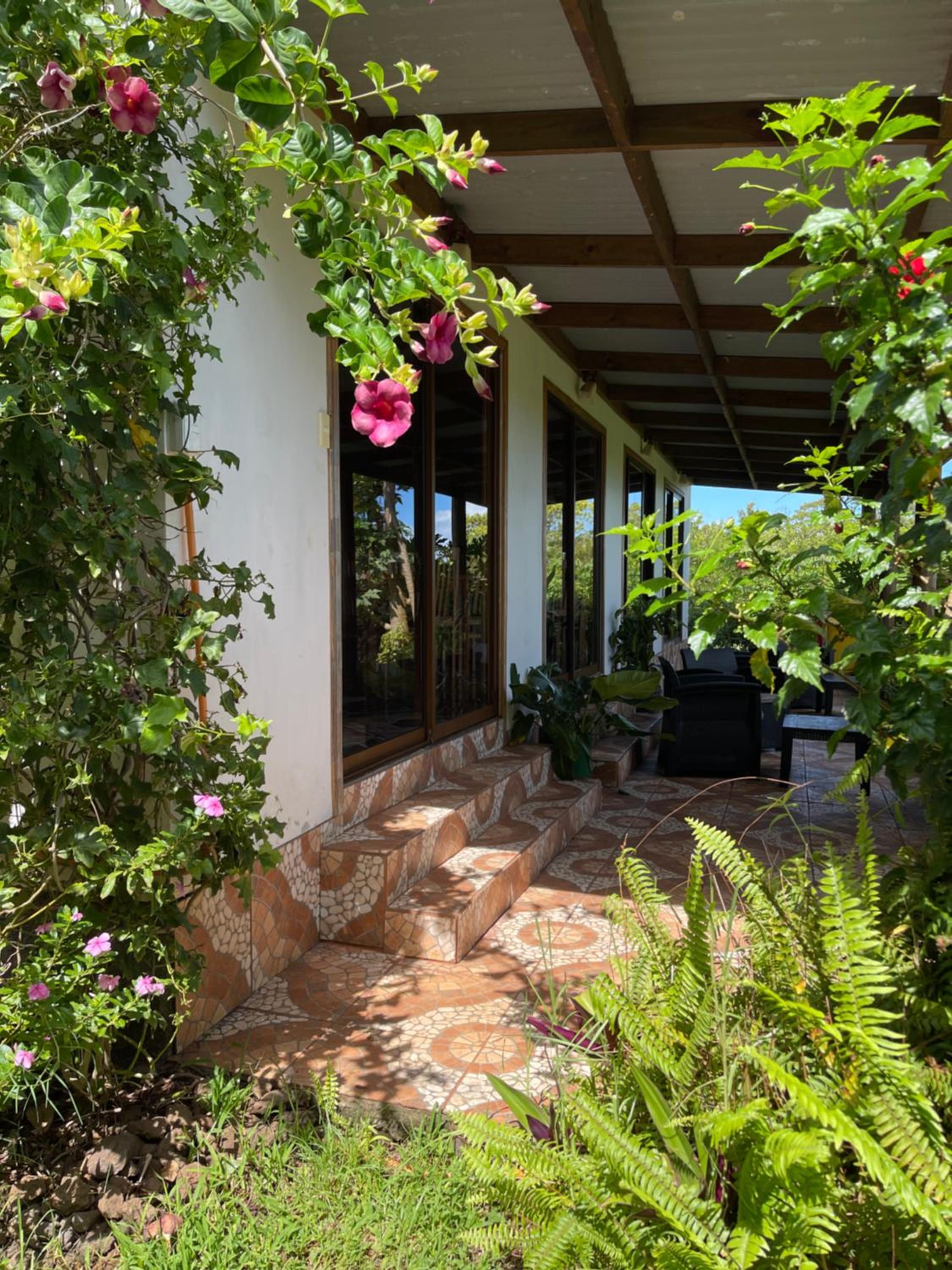 Teanehi Bed & Breakfast