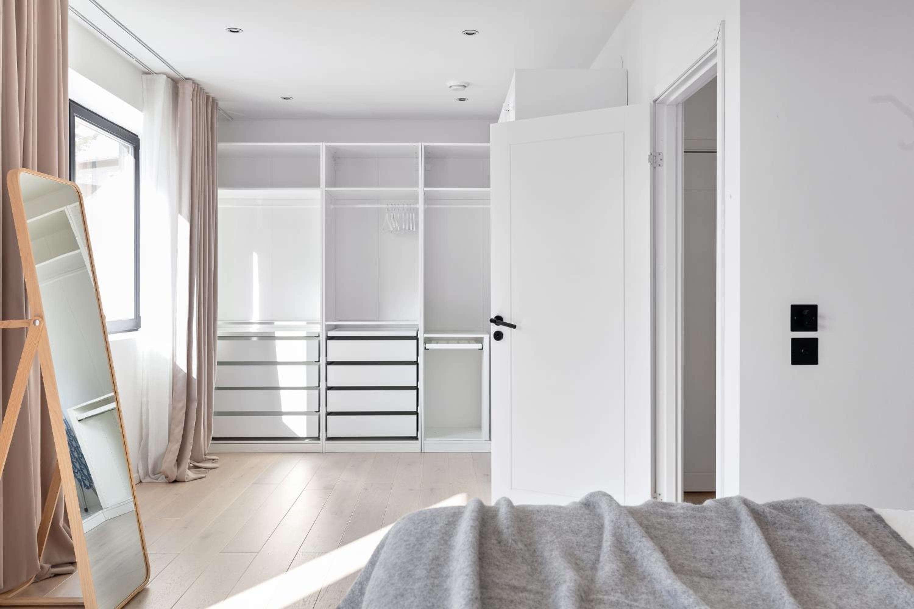 Stylish and spacious family home view 5