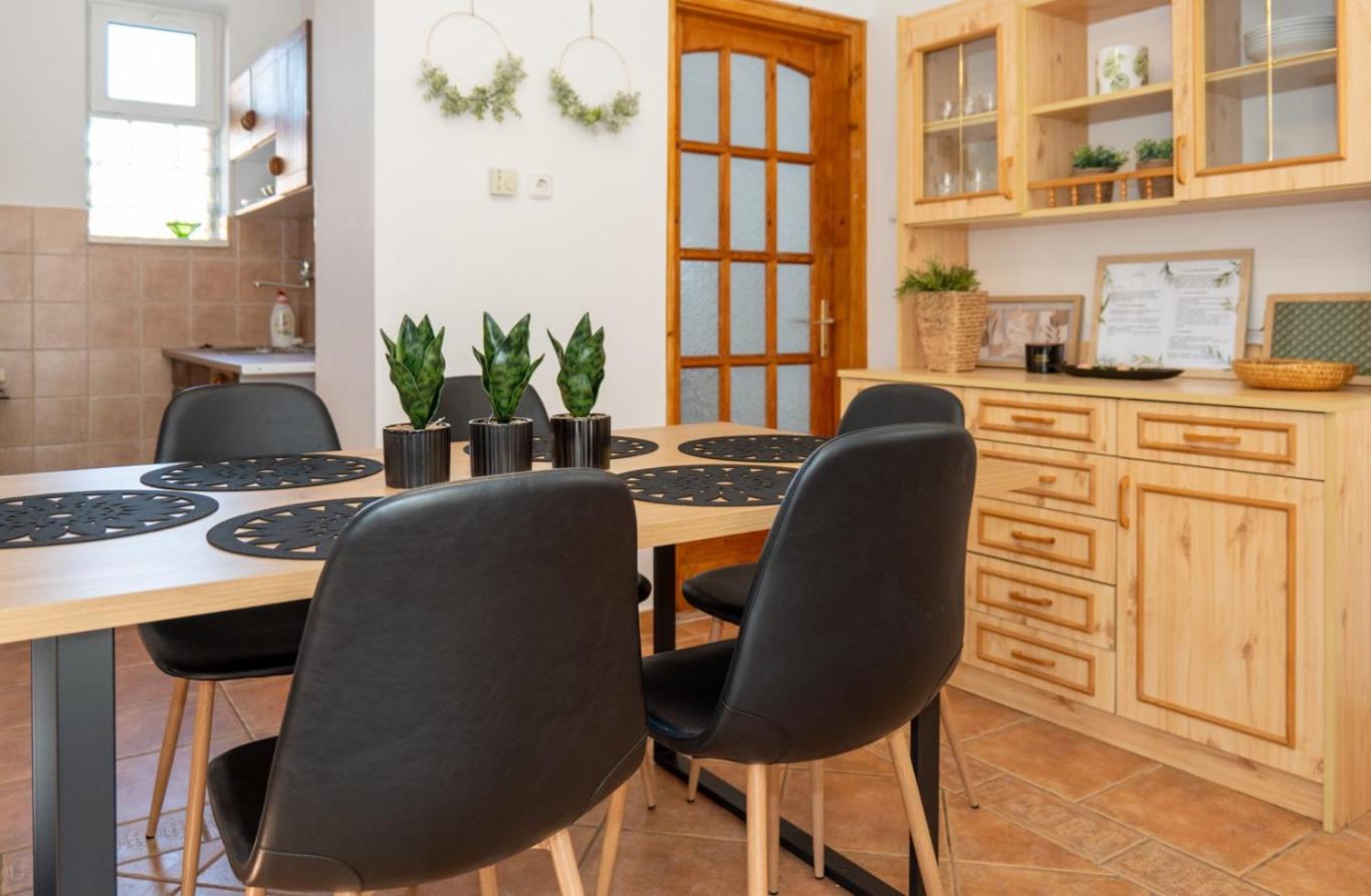 AKÁCIA APARTMAN