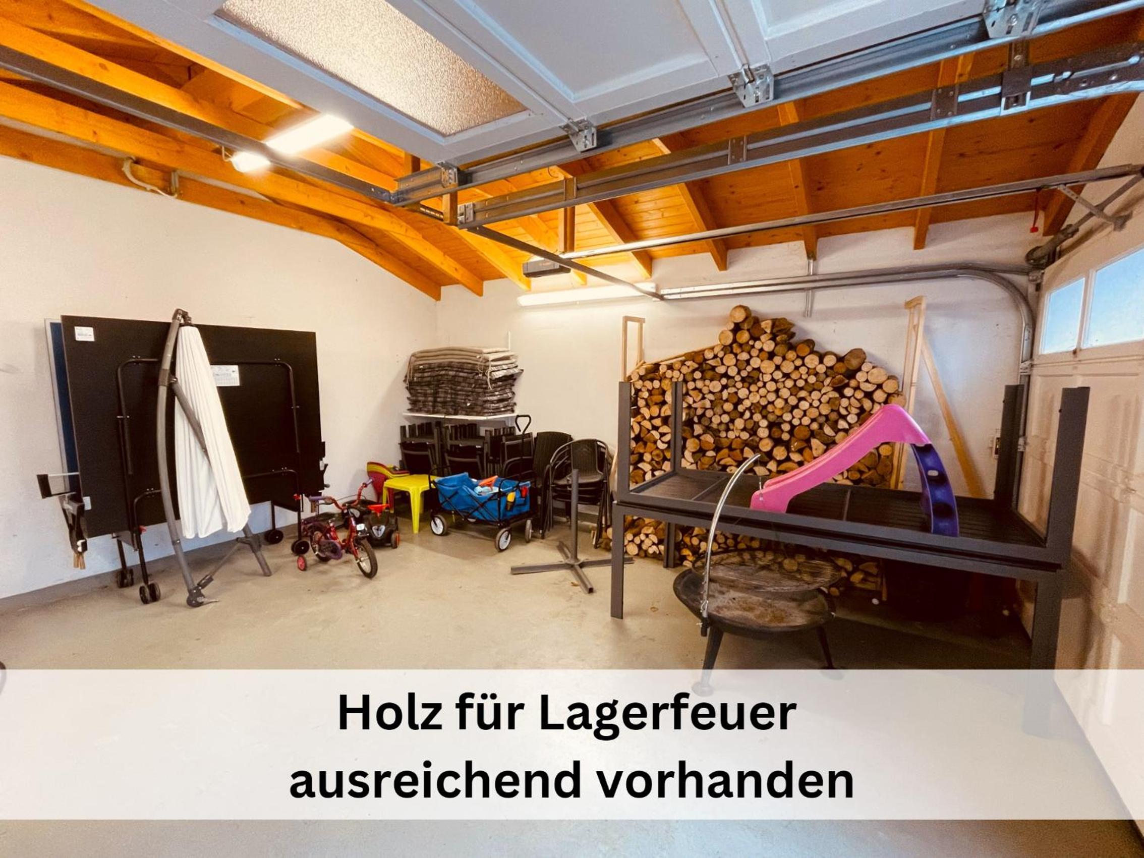 Ferienhaus Pape - 300m2, 17 Betten - mit großem privatem Garten, Pool, Dart, Sauna-, Grill- und Spielbereich - Ideal für Familien