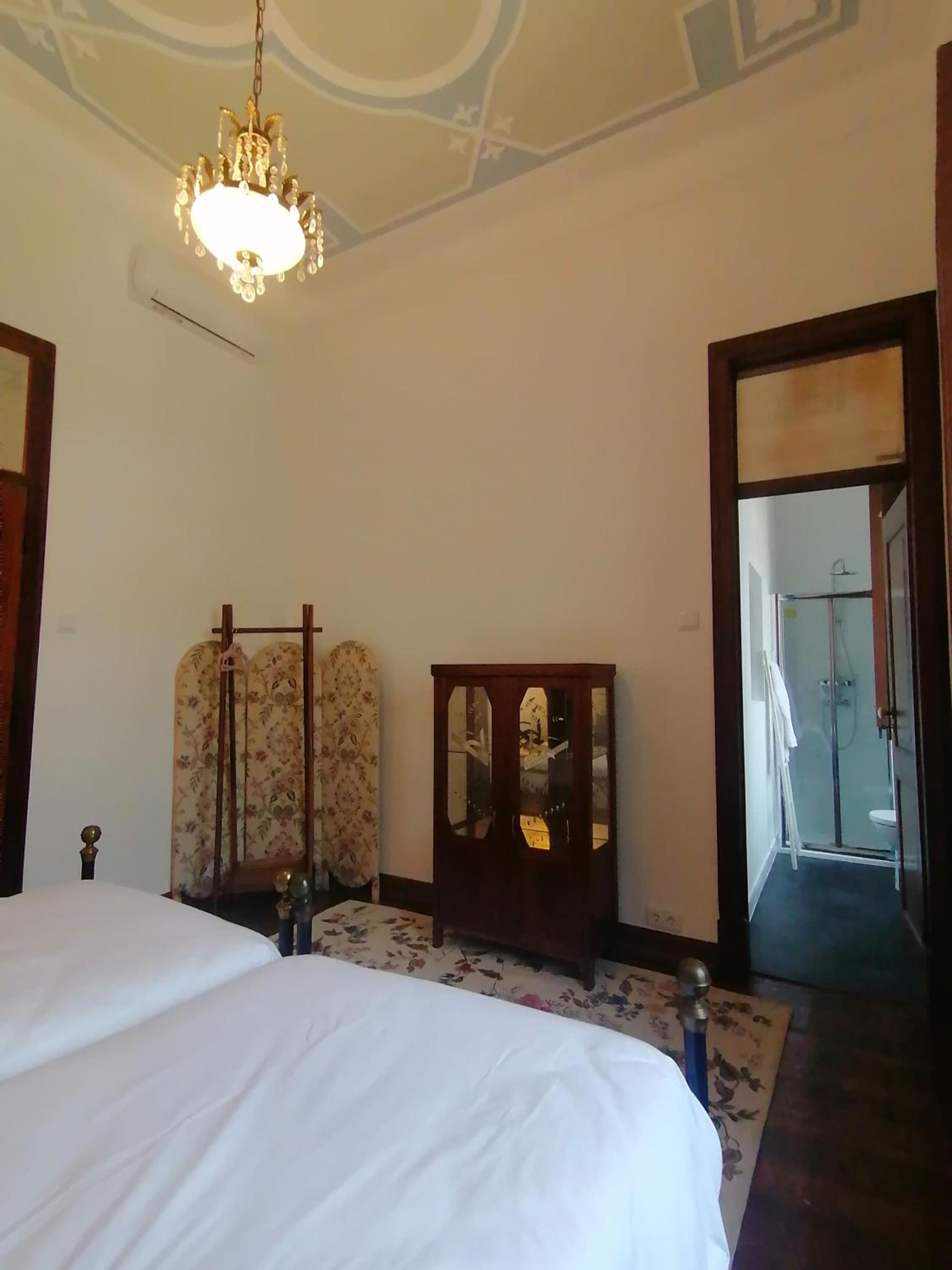 Casa das Amendoeiras