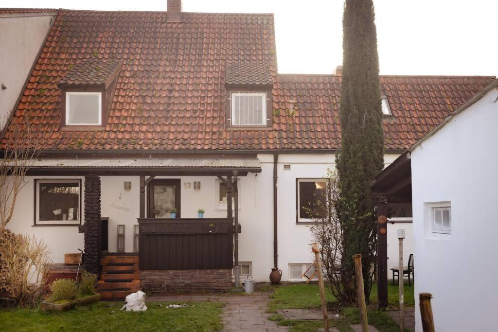 Gemütliches Haus mit Holzofen & Garten