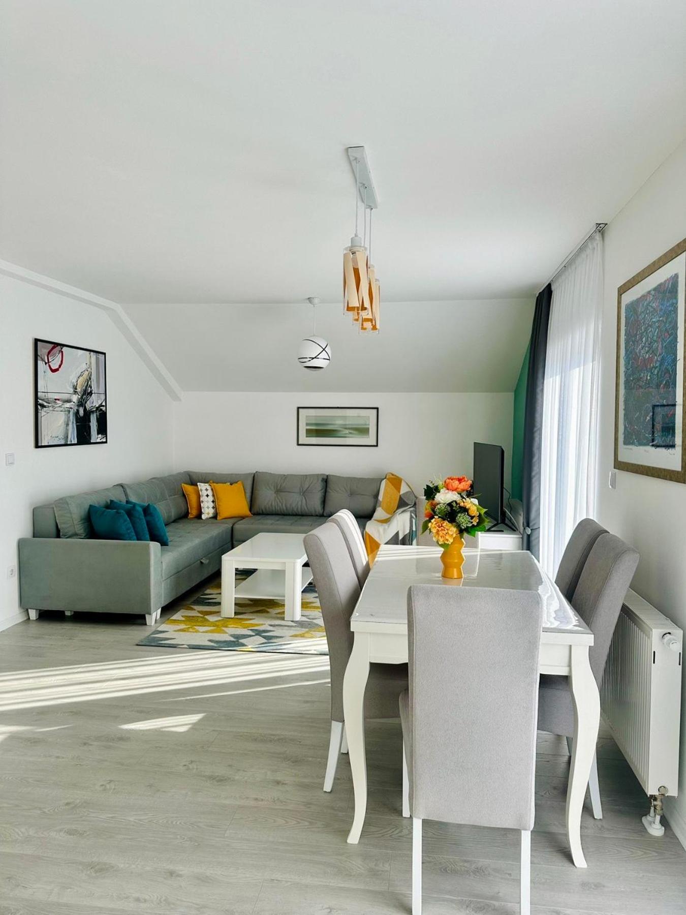 Lux Apartments Minja